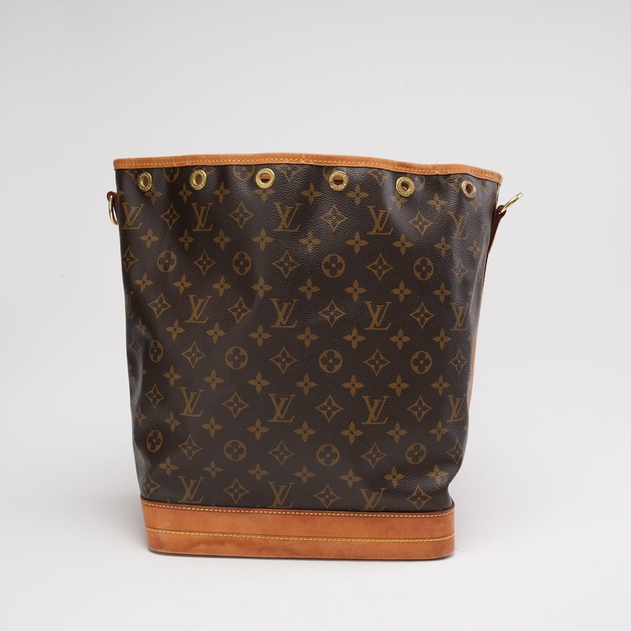 Louis Vuitton Noé Grand 2013 Monogram Canvas
