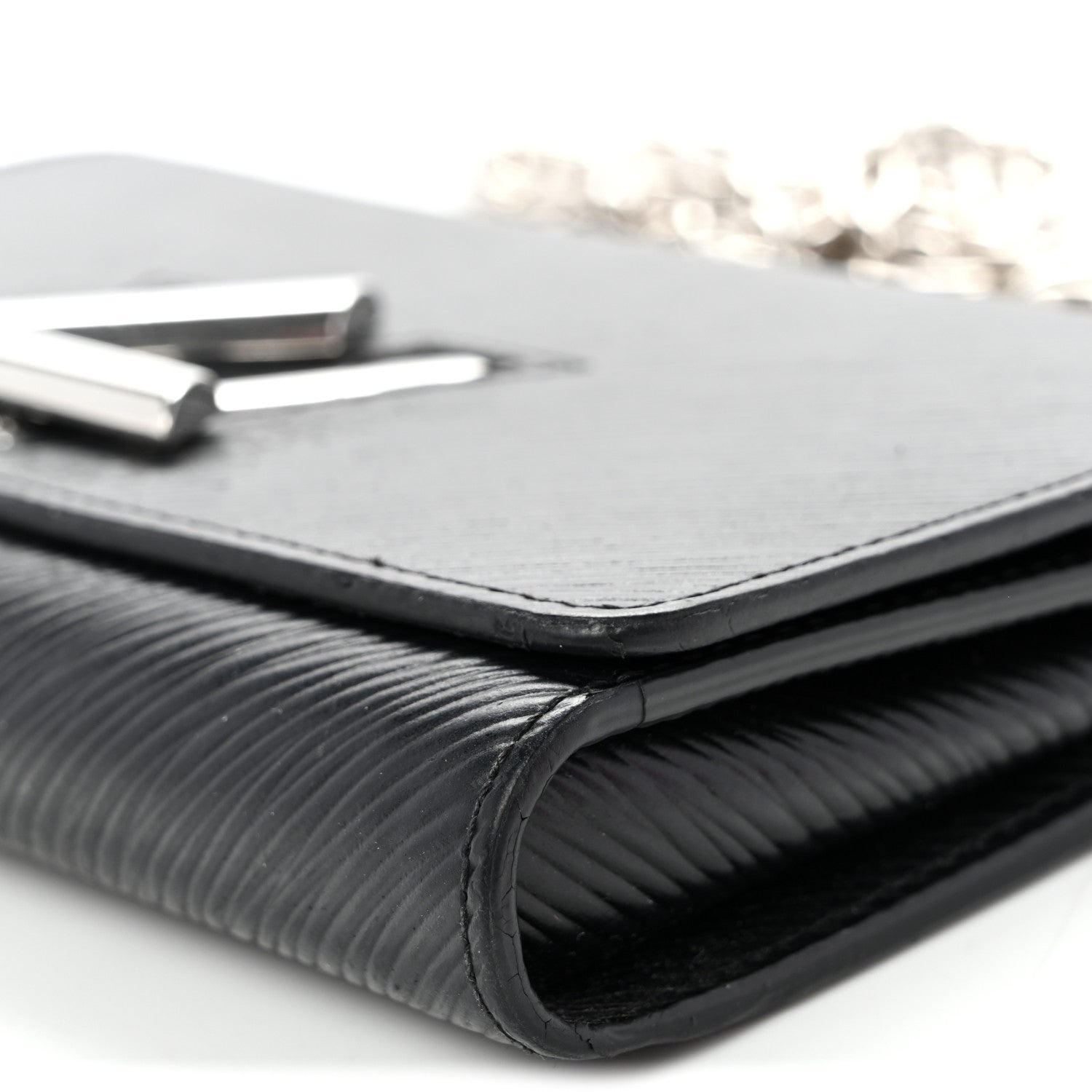 Epi Twist Chain Wallet Black