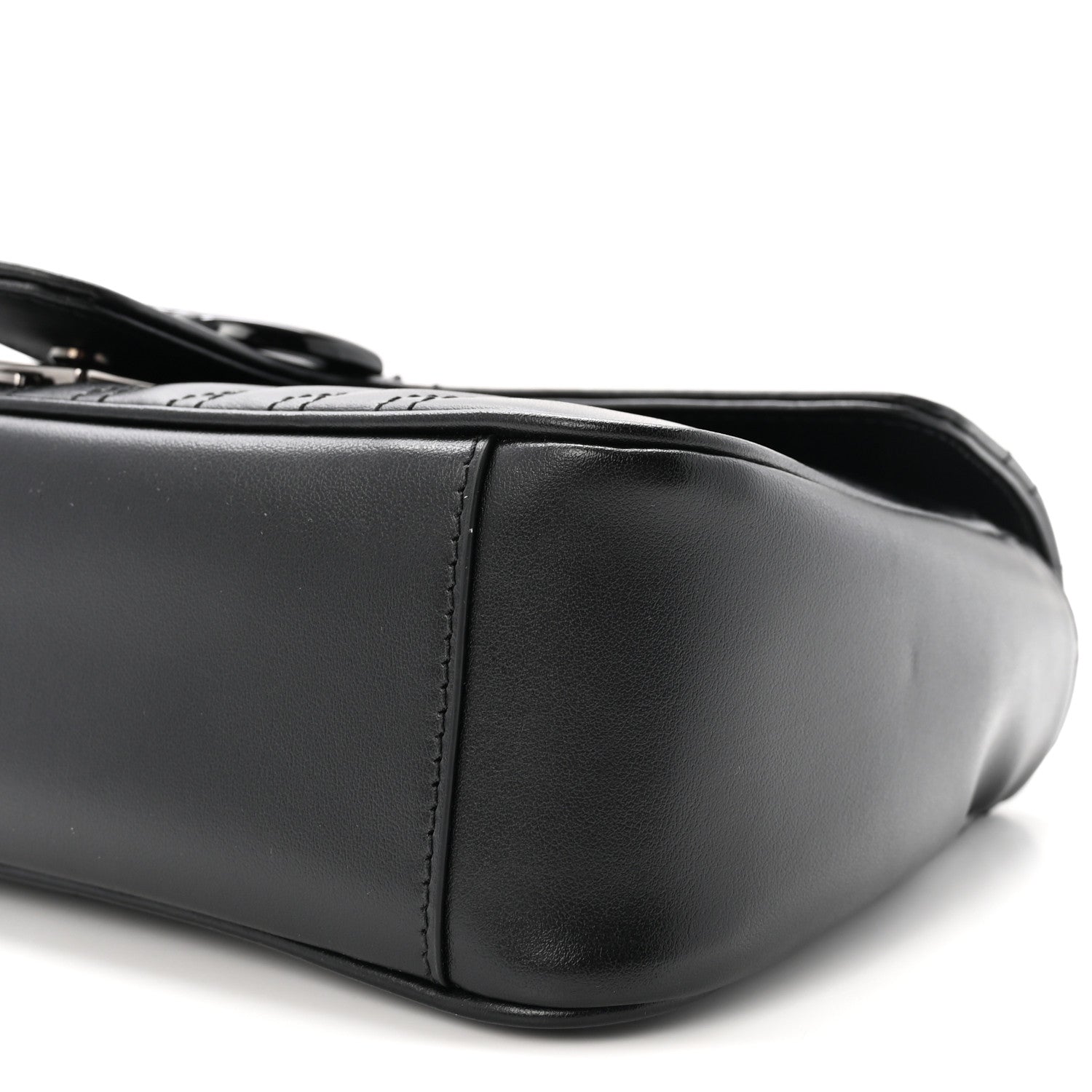 Calfskin Matelasse Monochrome Small GG Marmont Shoulder Bag Black
