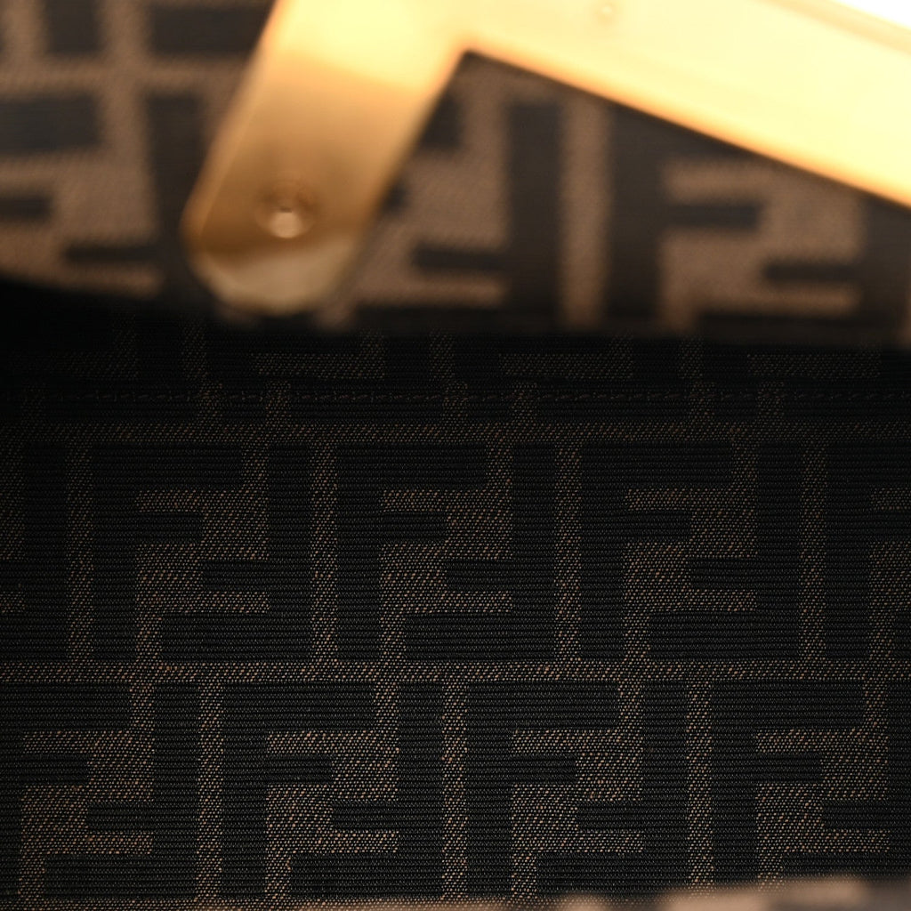 Shiny Nappa Medium Fendi First Menta