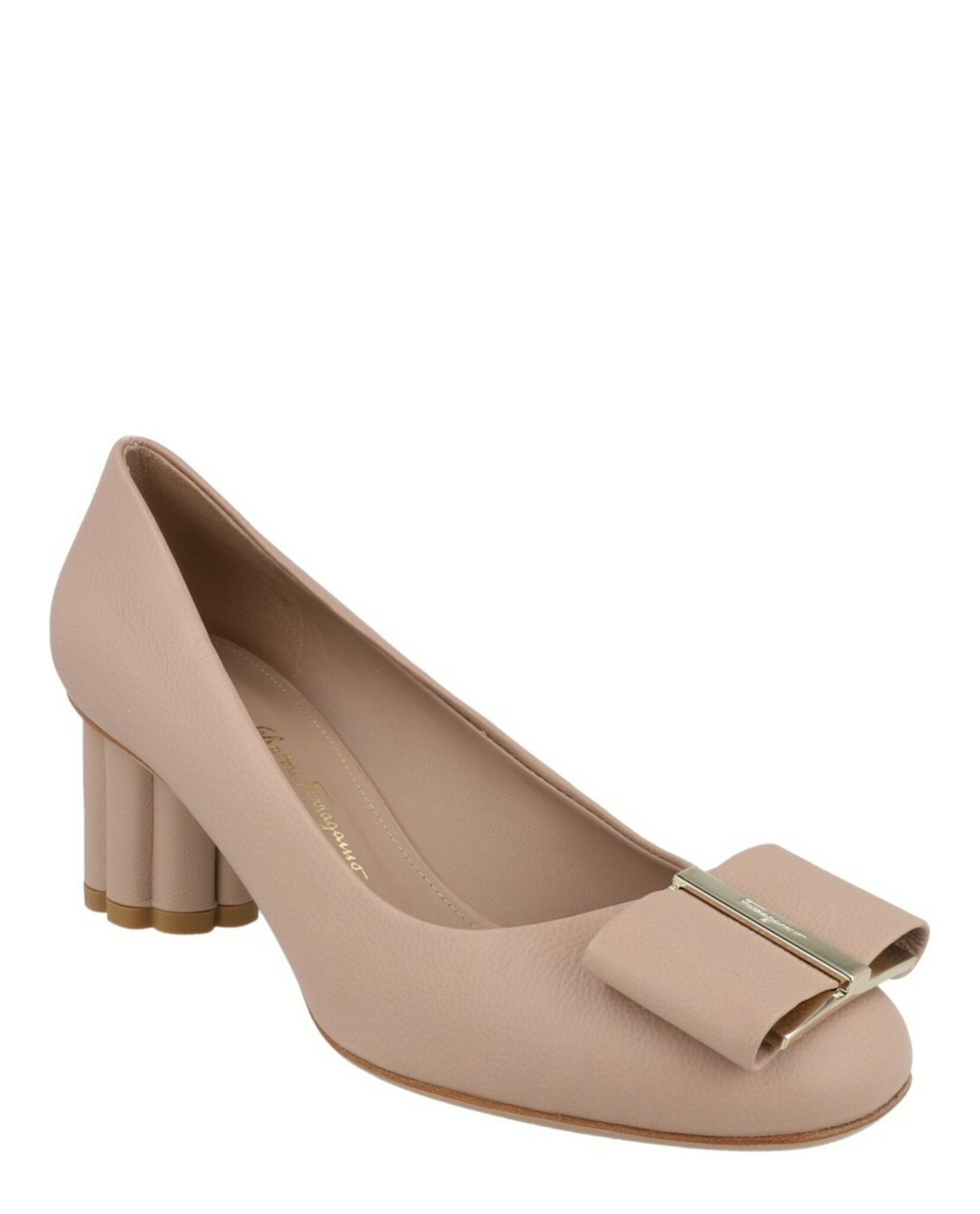 Ferragamo Womens Capua Leather Pumps
