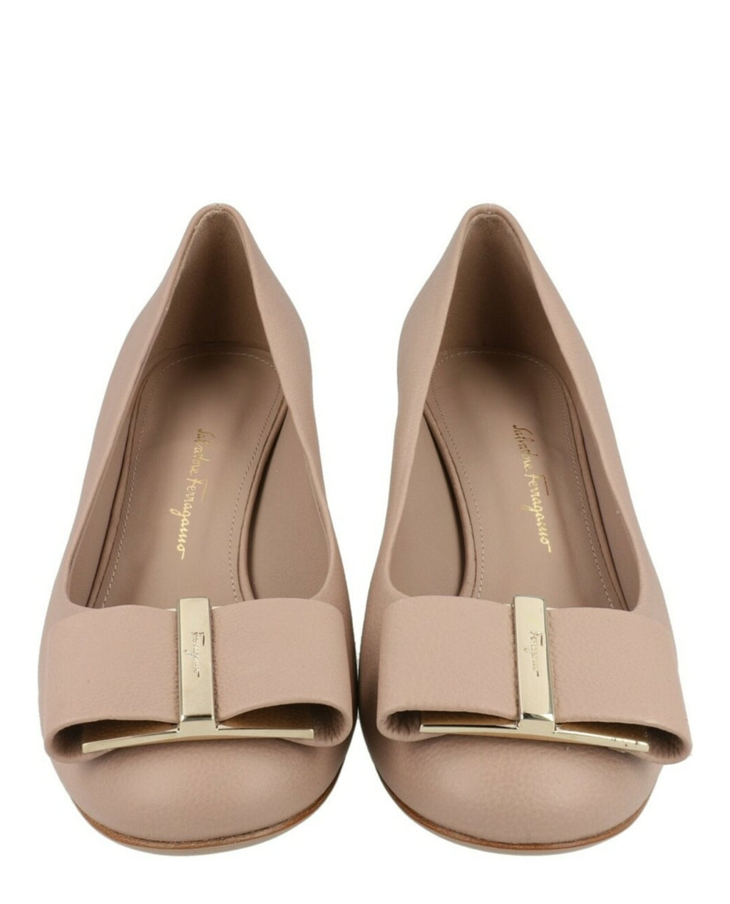 Ferragamo Womens Capua Leather Pumps