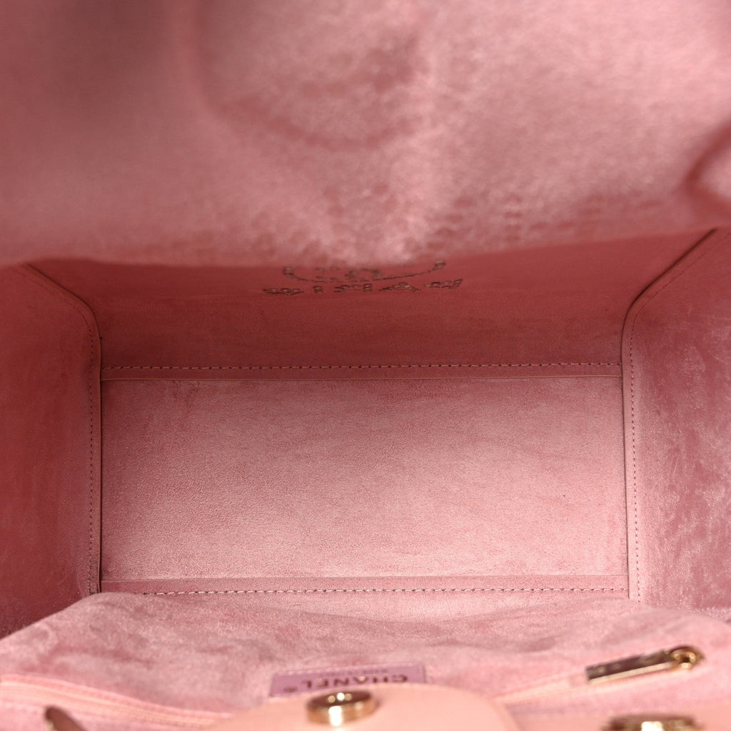 Caviar Small Studded Deauville Tote Light Pink