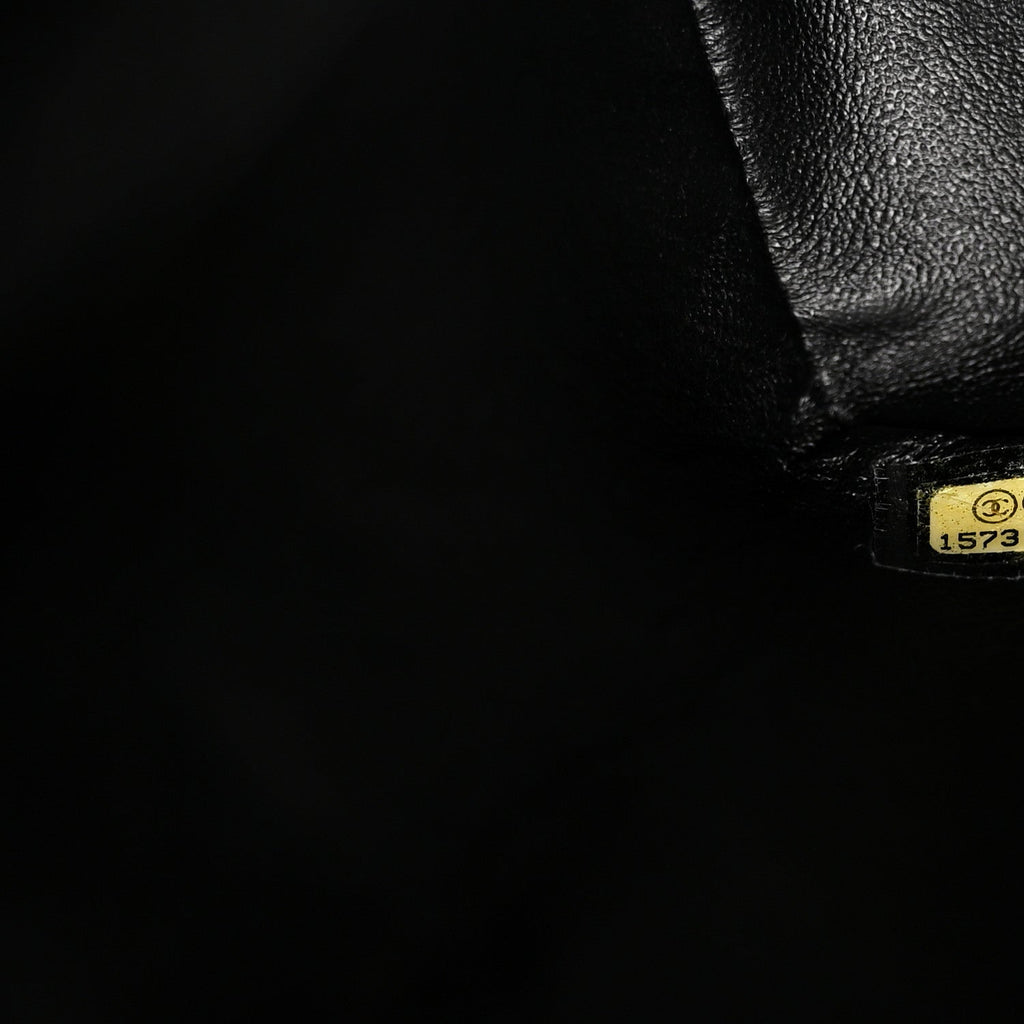 Caviar Quilted Medallion Tote Black