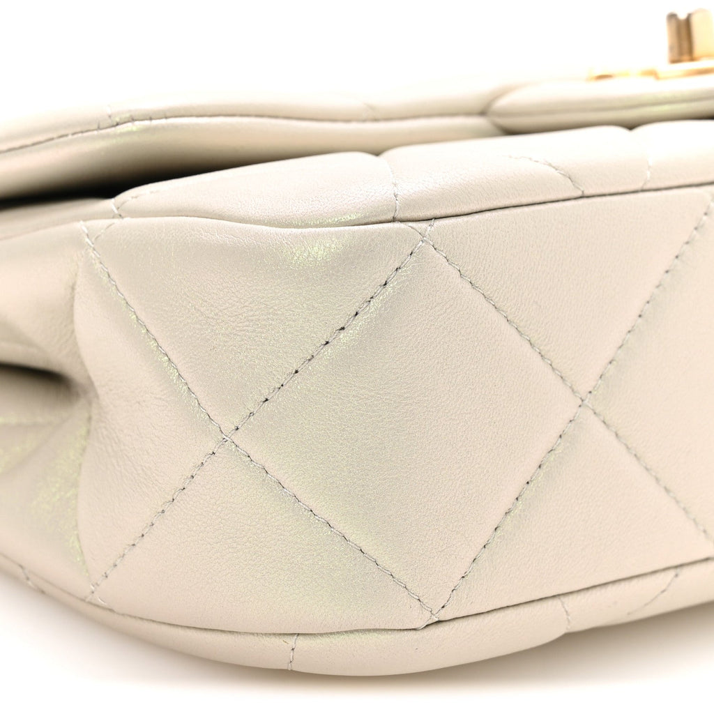 Pearly Lambskin Quilted Pearl Small Flap Light Grey