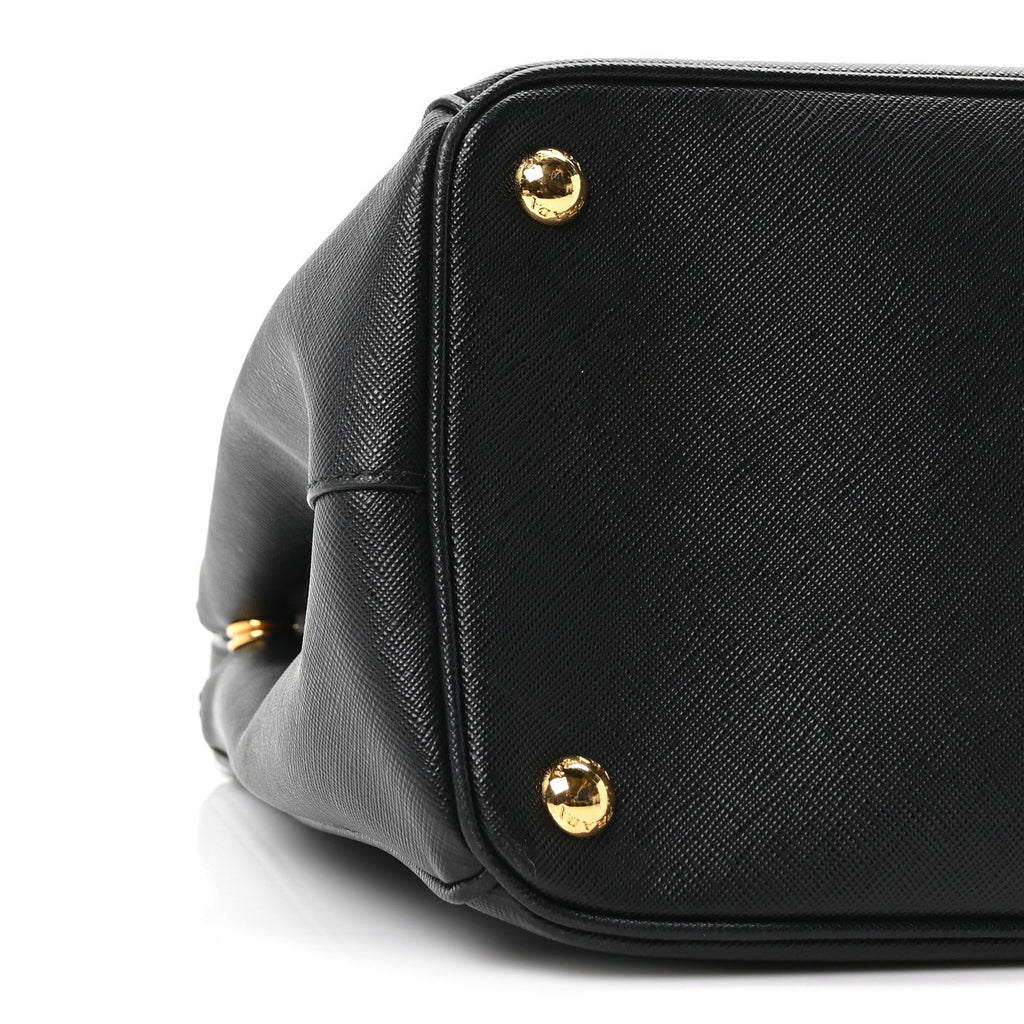 Saffiano Lux Large Galleria Double Zip Tote Black