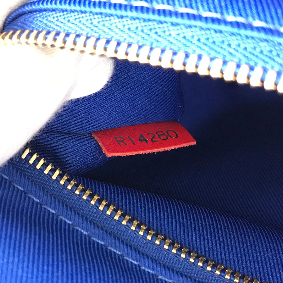 LOUIS VUITTON Monogram Cloakroom Drop Kit M45588 Hand bag