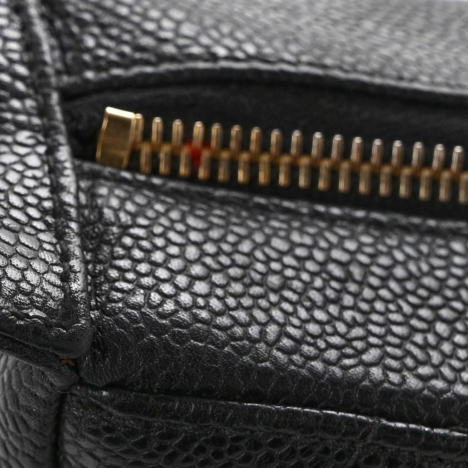 Caviar Quilted Timeless CC Shoulder Bag Black