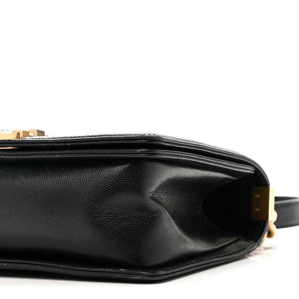 Caviar Quilted Medium Boy Flap Black