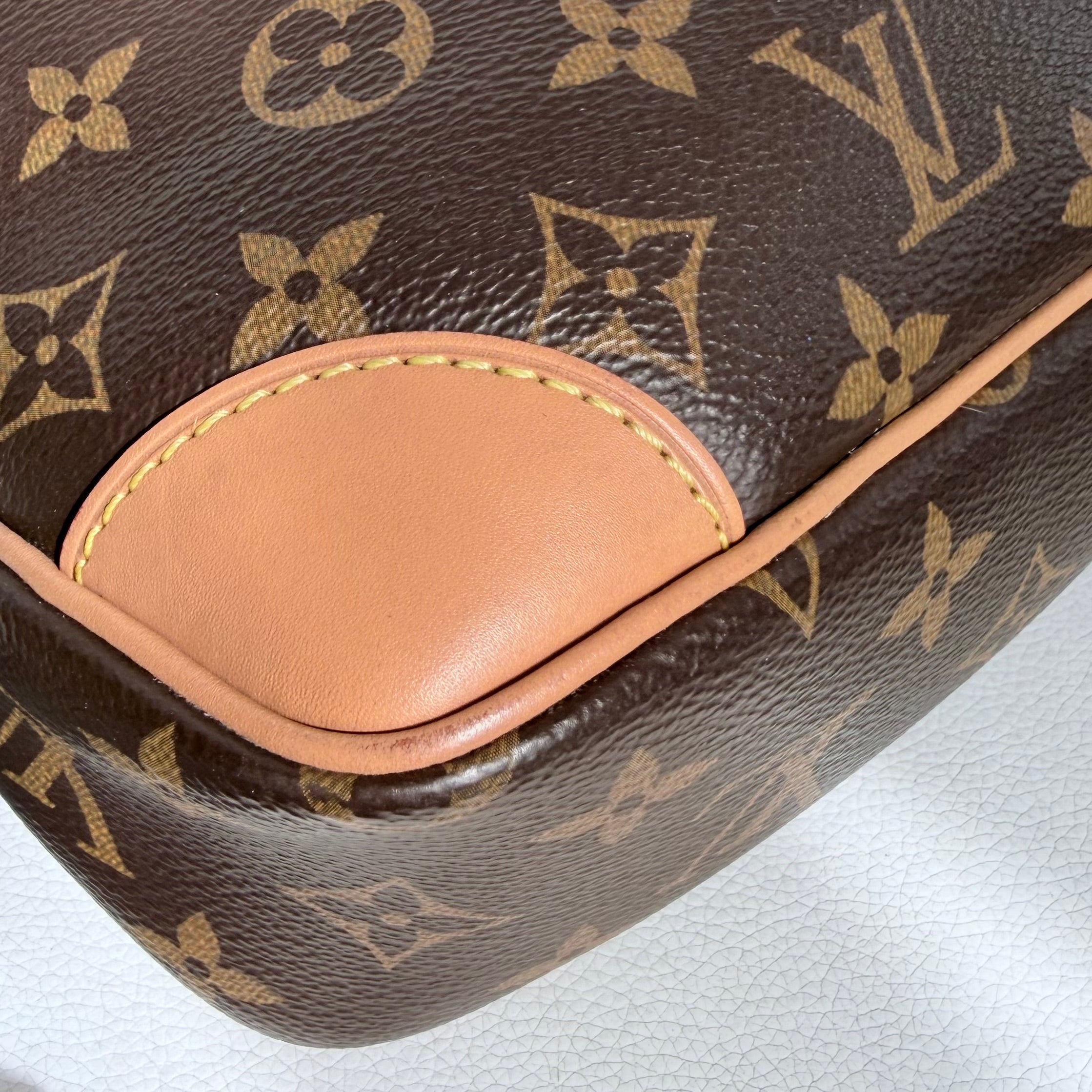 LOUIS VUITTON Monogram Odeon PM Natural Shoulder bag/Crossbody Handbag