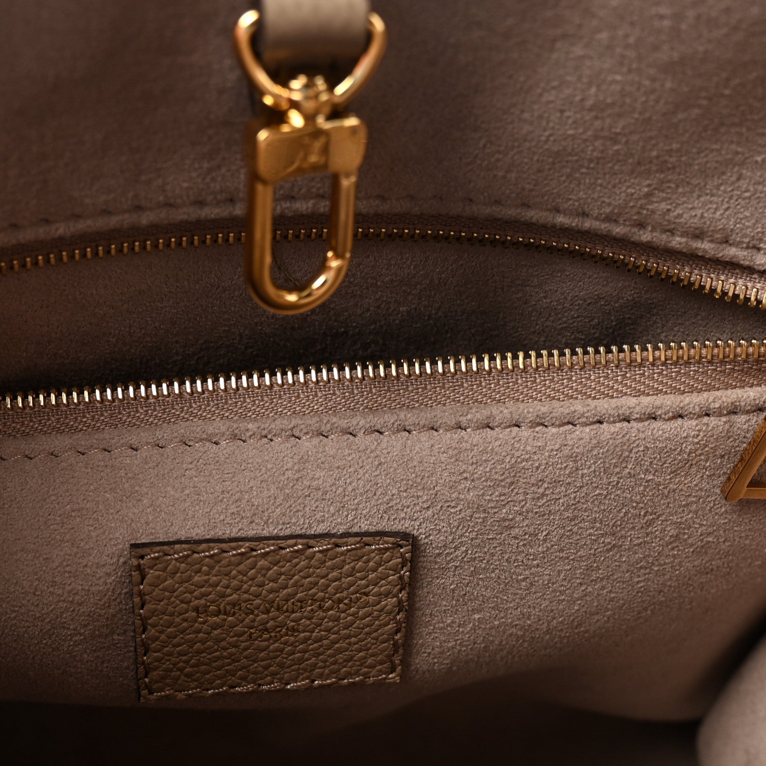 Empreinte Monogram Giant Onthego PM Tourterelle Creme