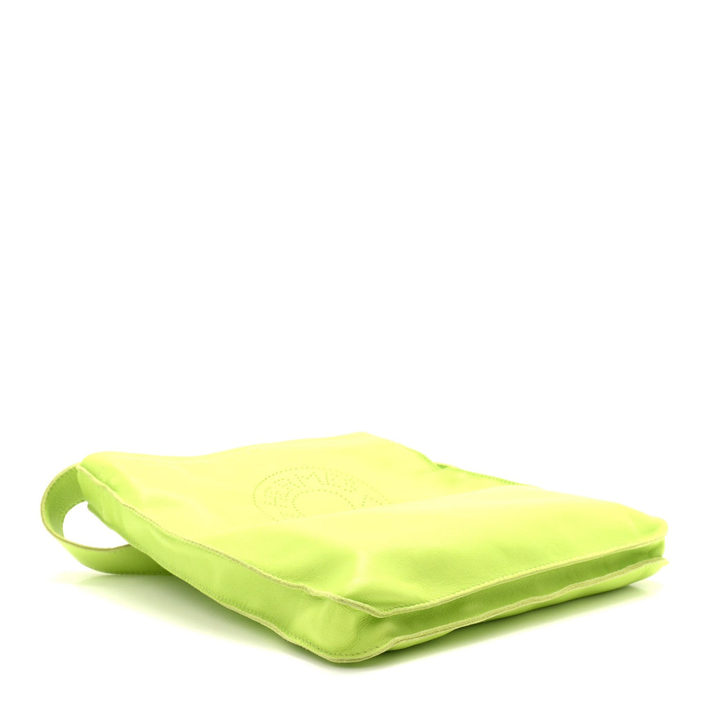 Lambskin Clou De Selle Pouch Kiwi