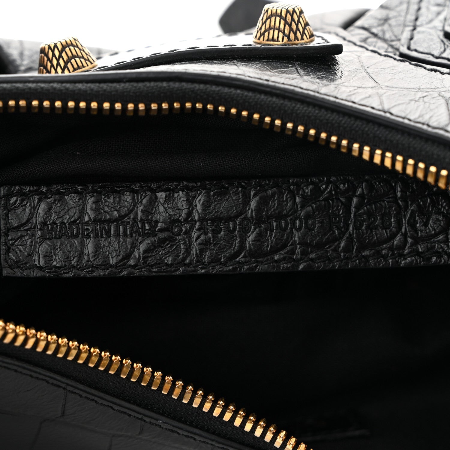 Extra Supple Calfskin Crocodile Embossed Le Cagole Shoulder Bag XS Black