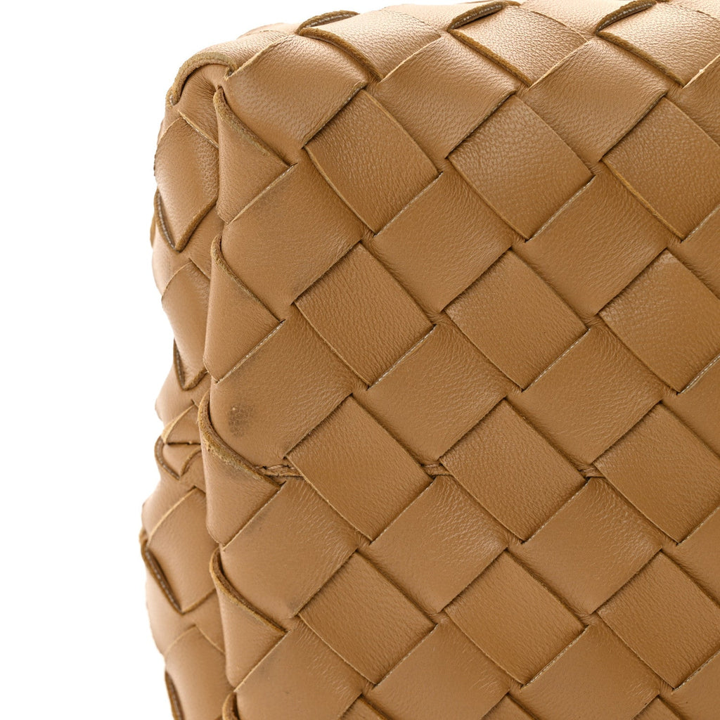Nappa Intrecciato Medium Andiamo Shoulder Bag Dark Praline