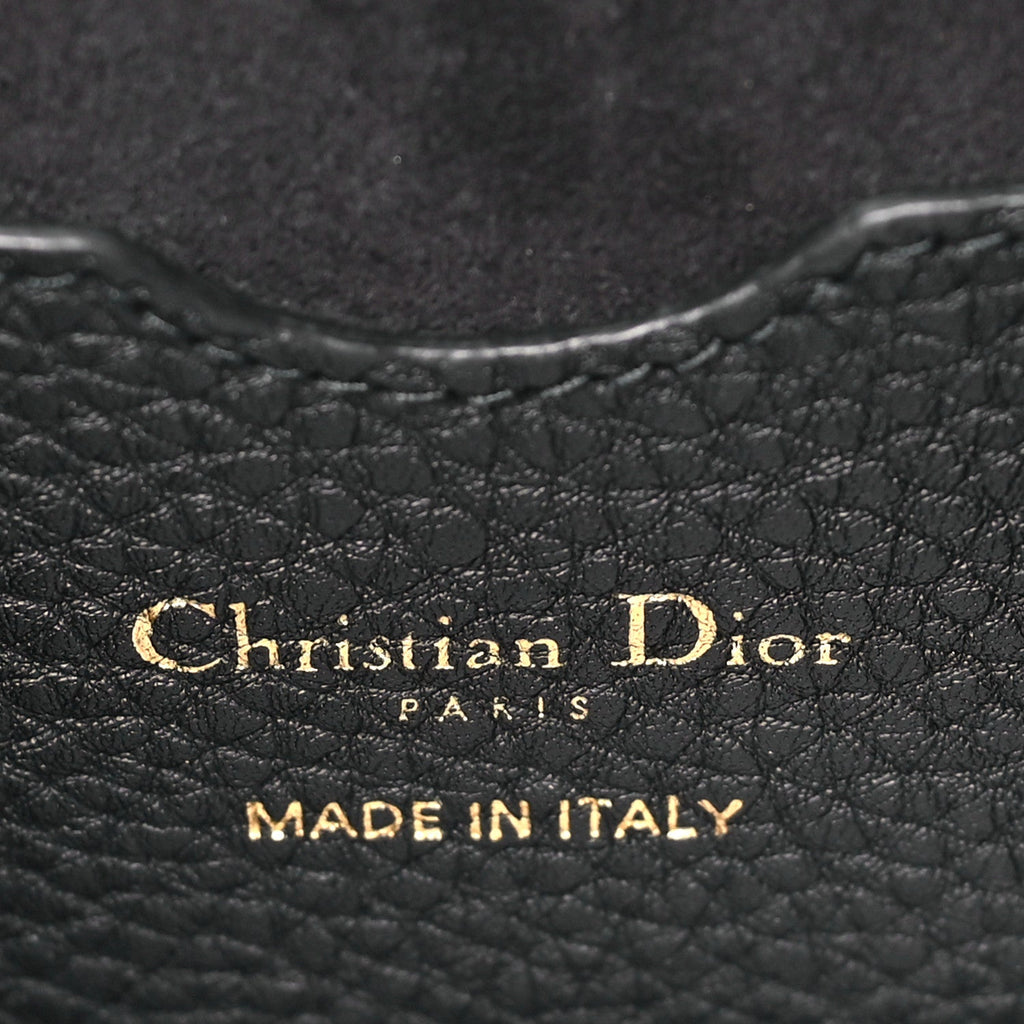Grained Calfskin Large Bobby Flap Black