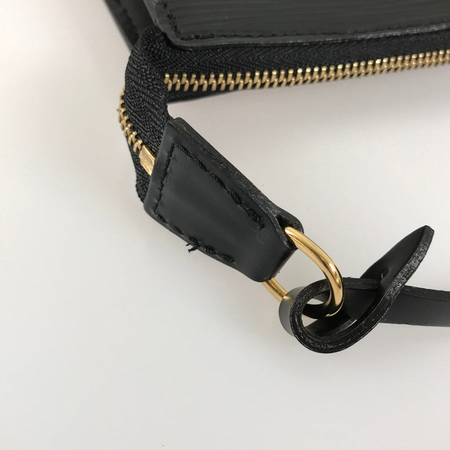 LOUIS VUITTON Epi Pochette Accessoires M52982 Pouch