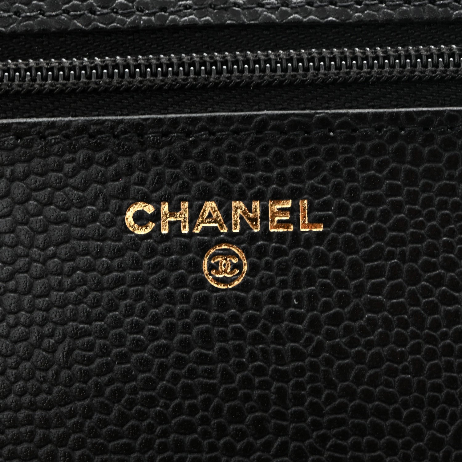 Caviar Quilted CC Turnlock Wallet On Chain WOC Black