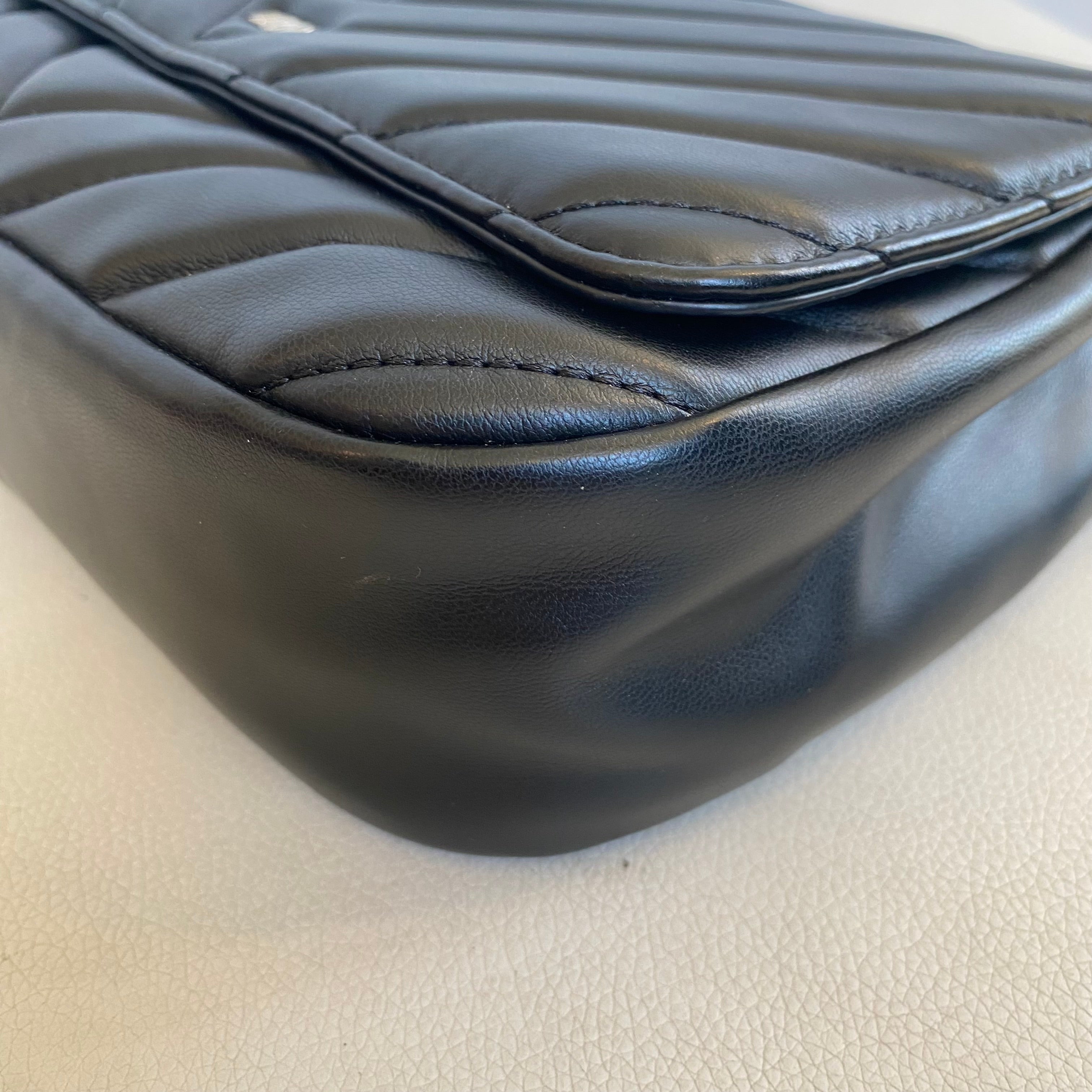 DKNY Veronica Large Chevron Quilted  Flap Chain Shoulder Bag/Crossbody in Black
