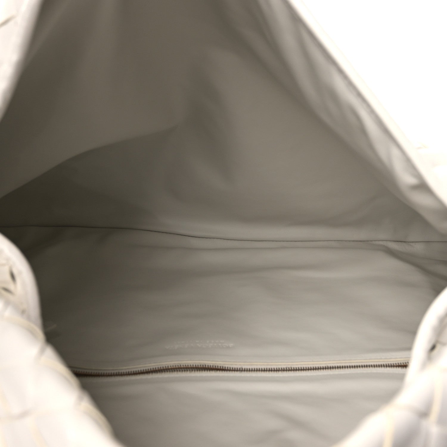 Calfskin Intrecciato Large Hop White