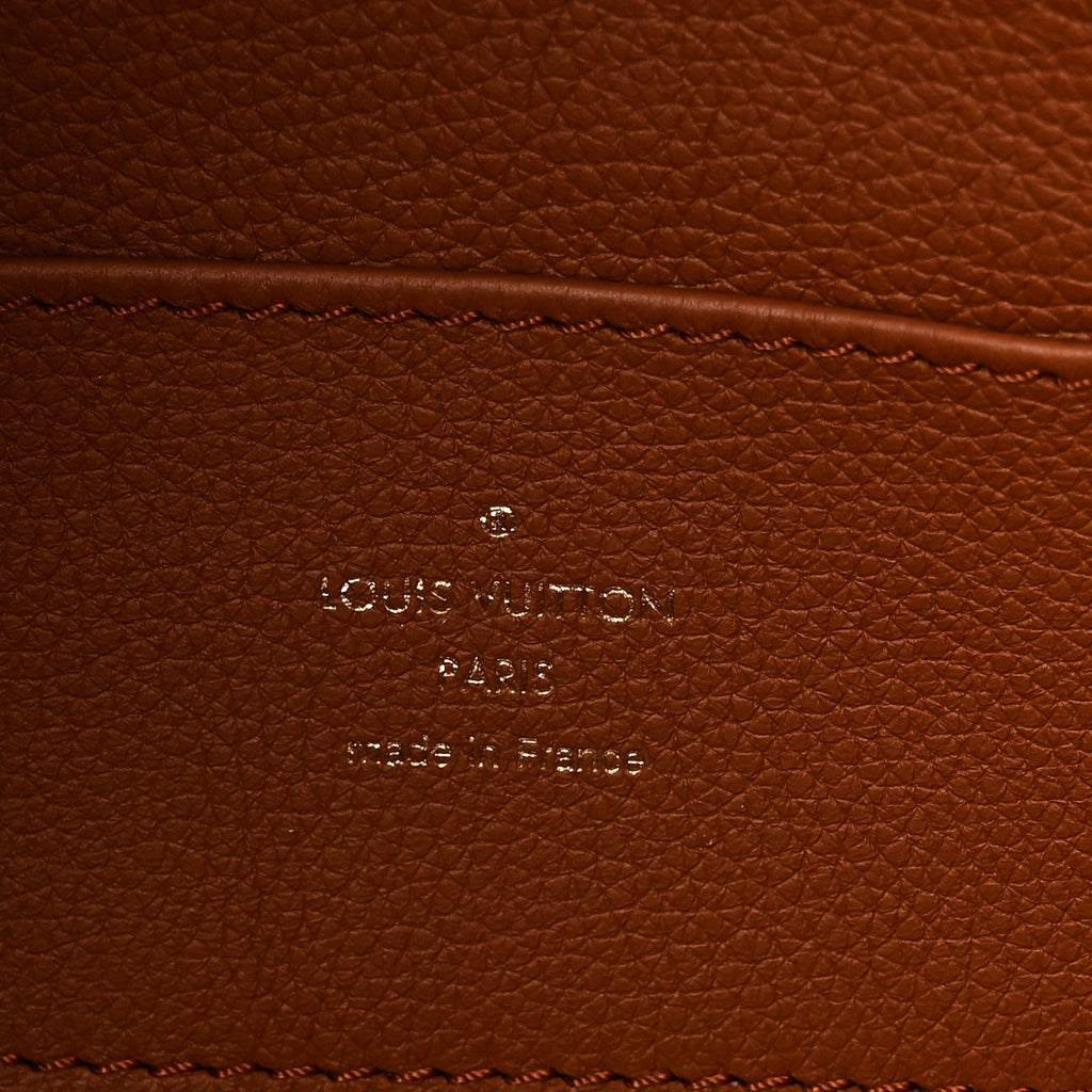 Smooth Grained Calfskin Capucines GM  Souple Cognac