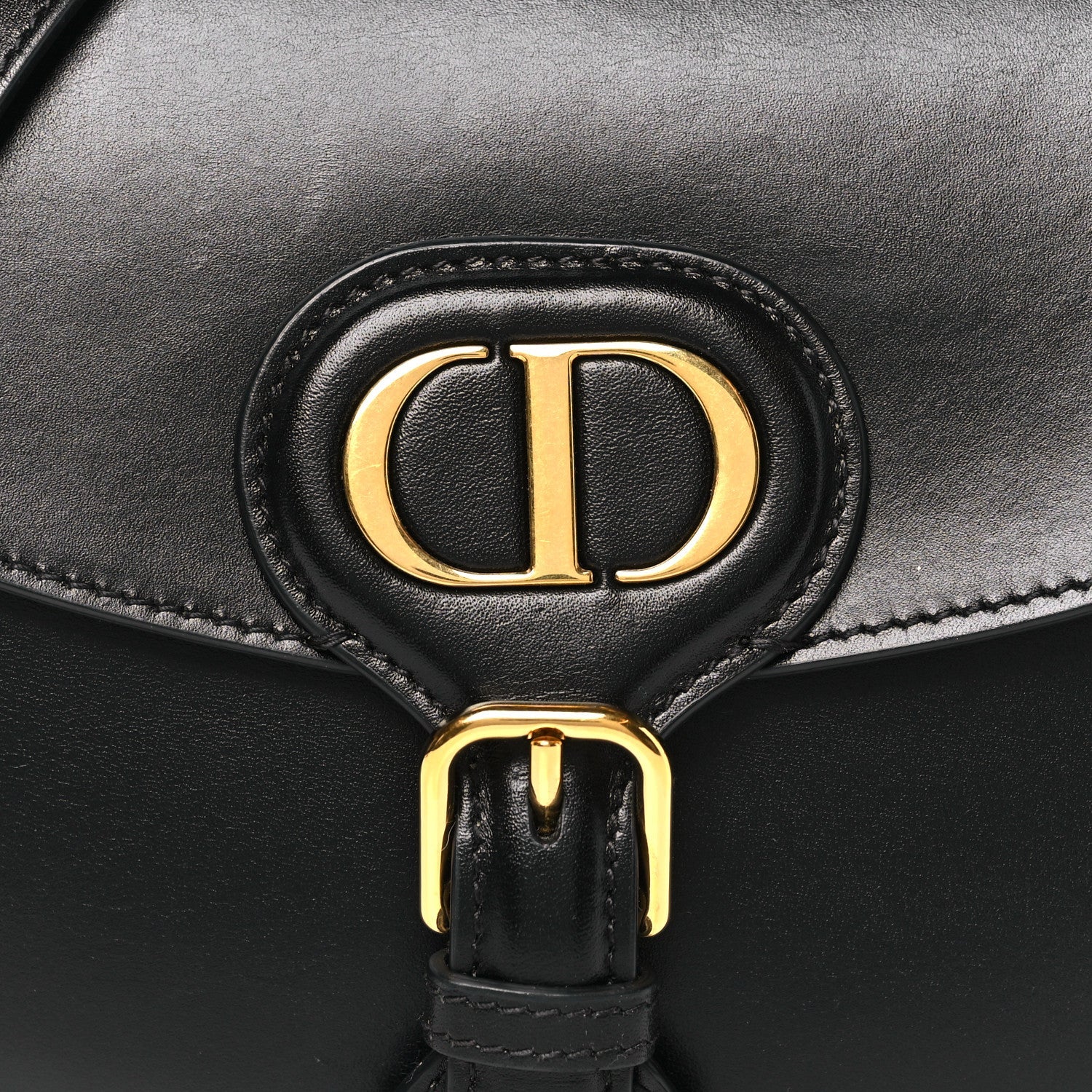 Box Calfskin Small Bobby Flap Black