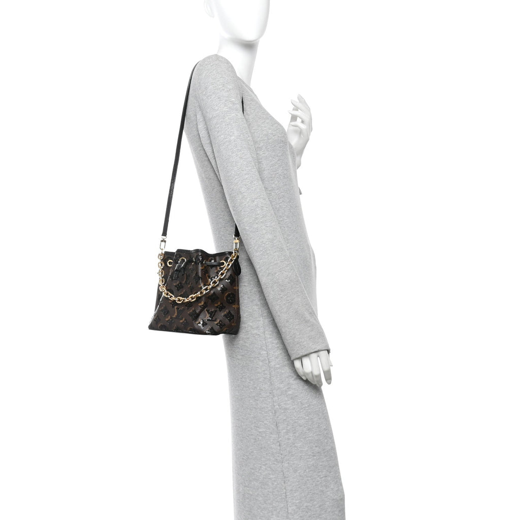 Monogram Sequins Noe BB Black