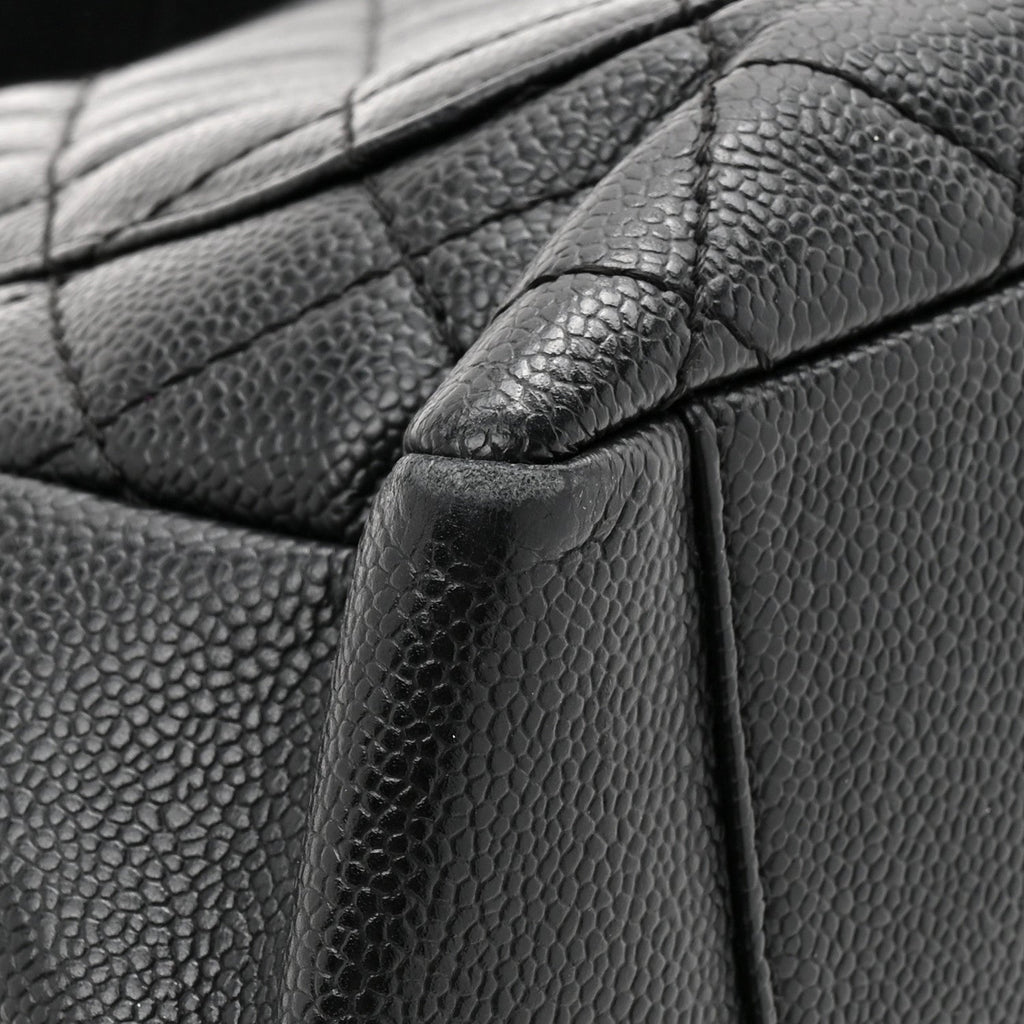 Caviar Quilted Grand Shopping Tote GST Black