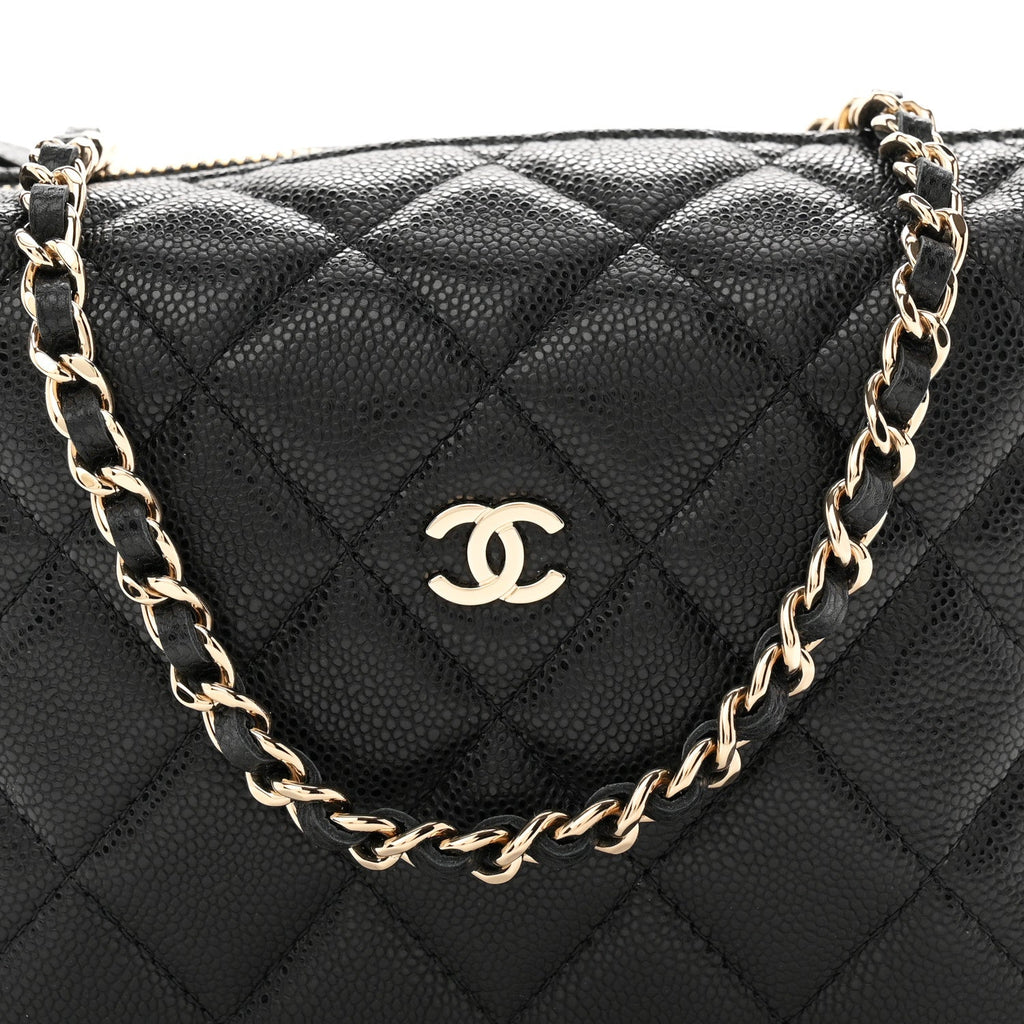 Caviar Quilted Hobo Clutch With Chain Black