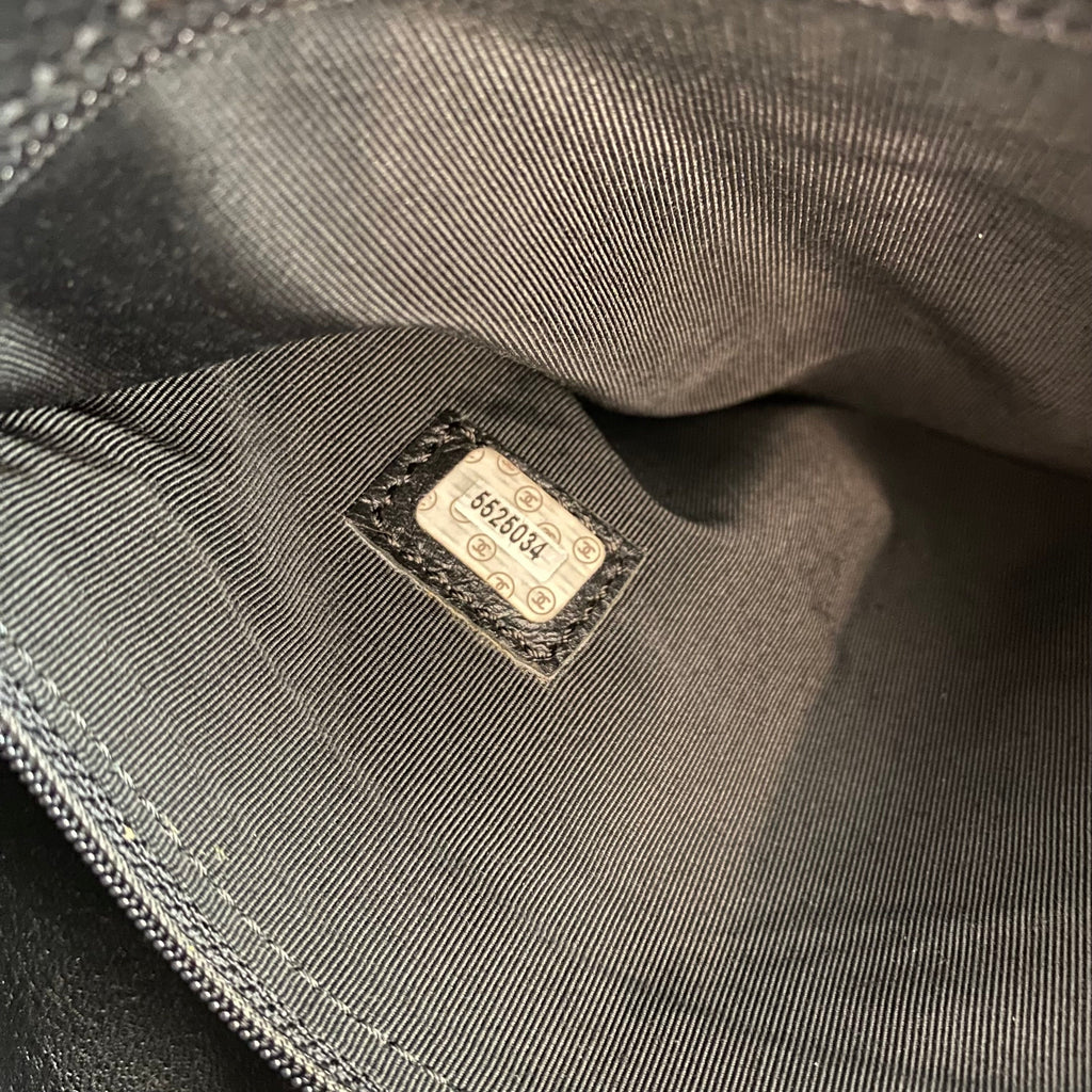 CHANEL Logo Caviar Black Leather Tote Shoulder Bag