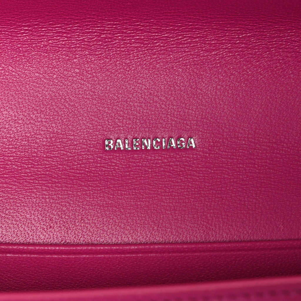 Grained Calfskin Tonal B Hourglass Top Handle Crossbody Phone Holder Fuchsia