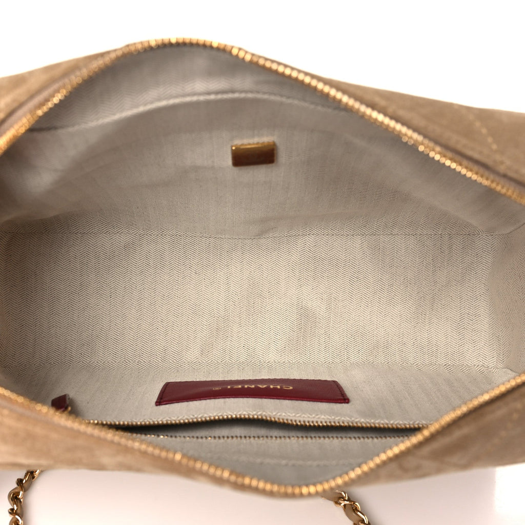 Suede Calfskin Quilted Camerissimo Case Beige