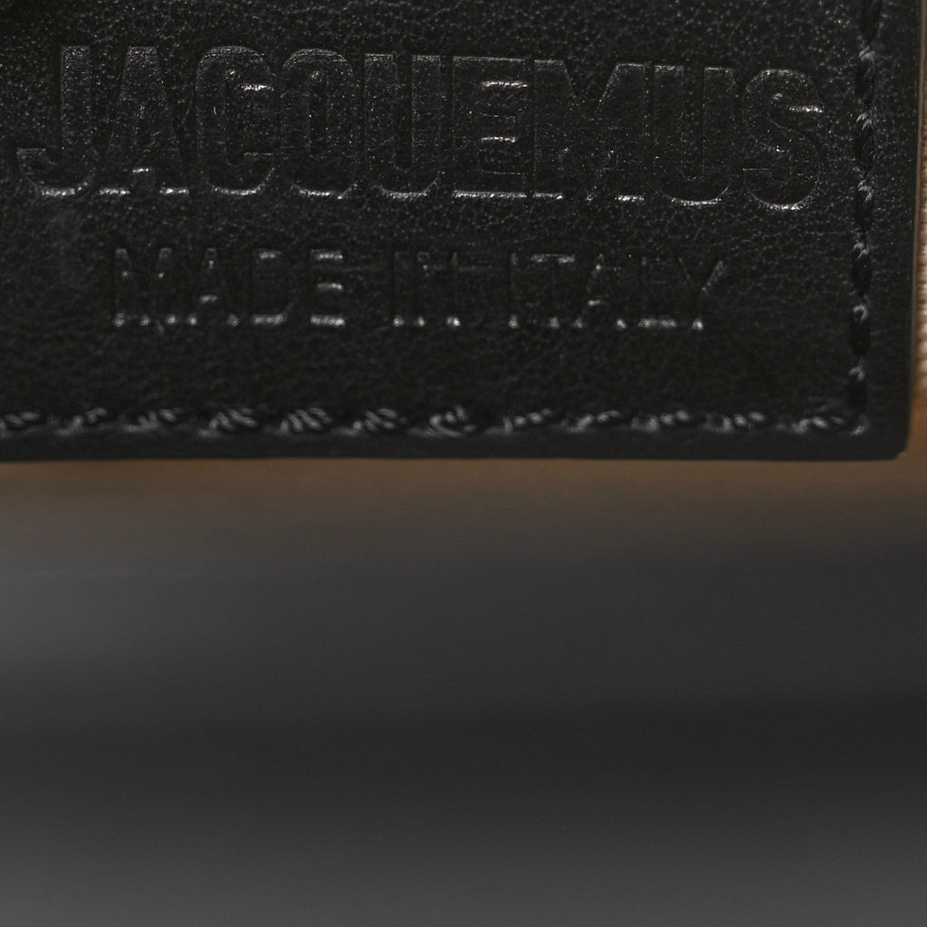 Smooth Calfskin Le Grand Chiquito Black