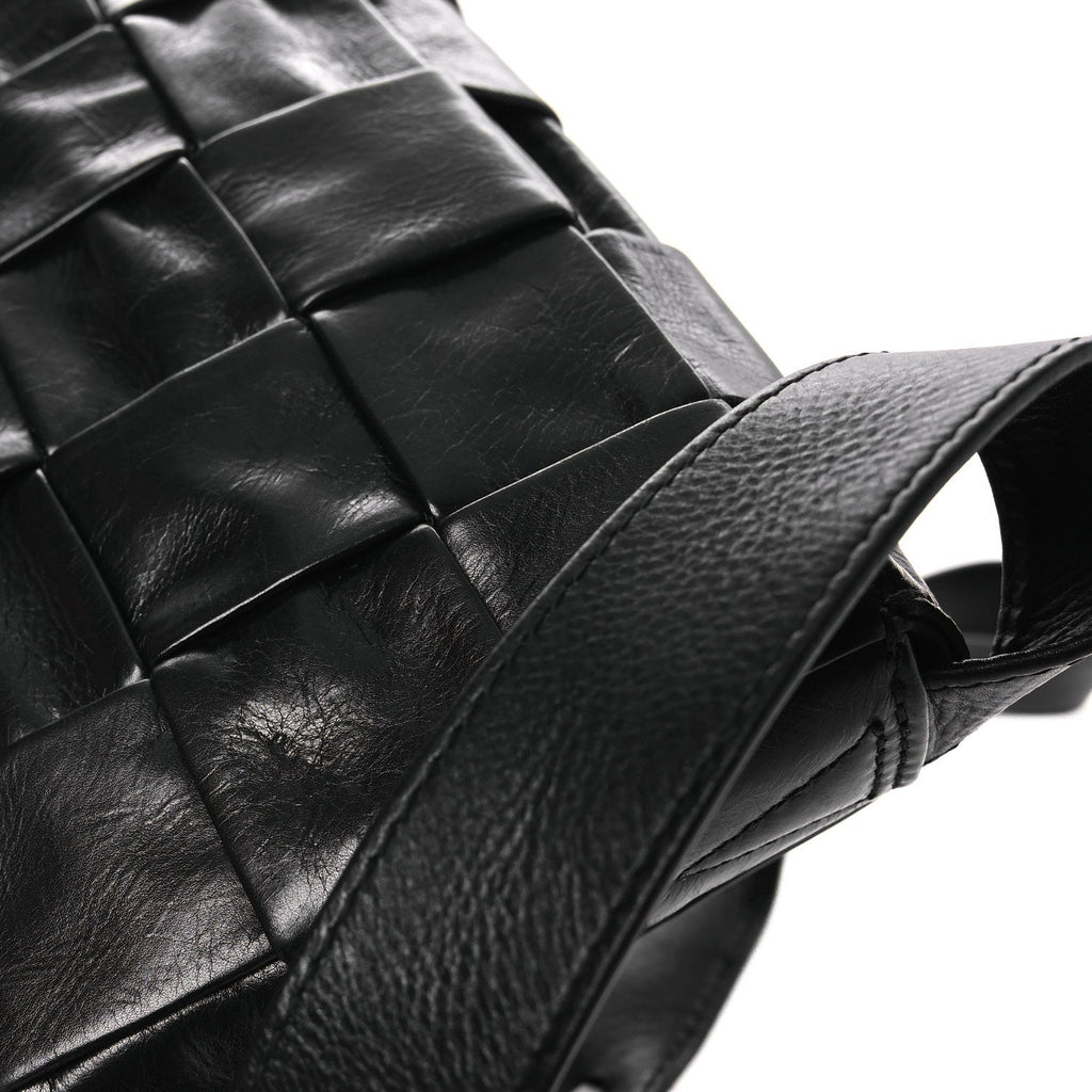 Paper Calfskin Maxi Intrecciato Small Cassette Crossbody Bag Black