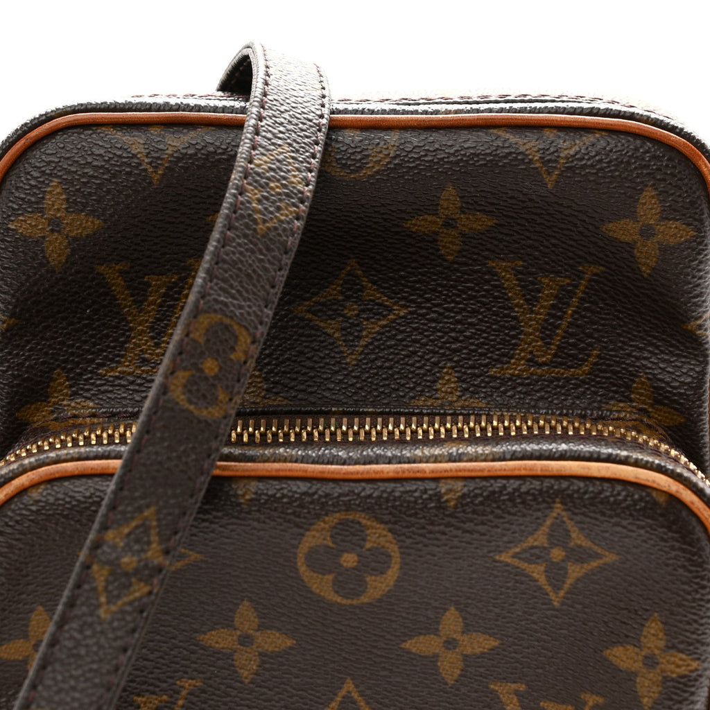 Monogram Amazone