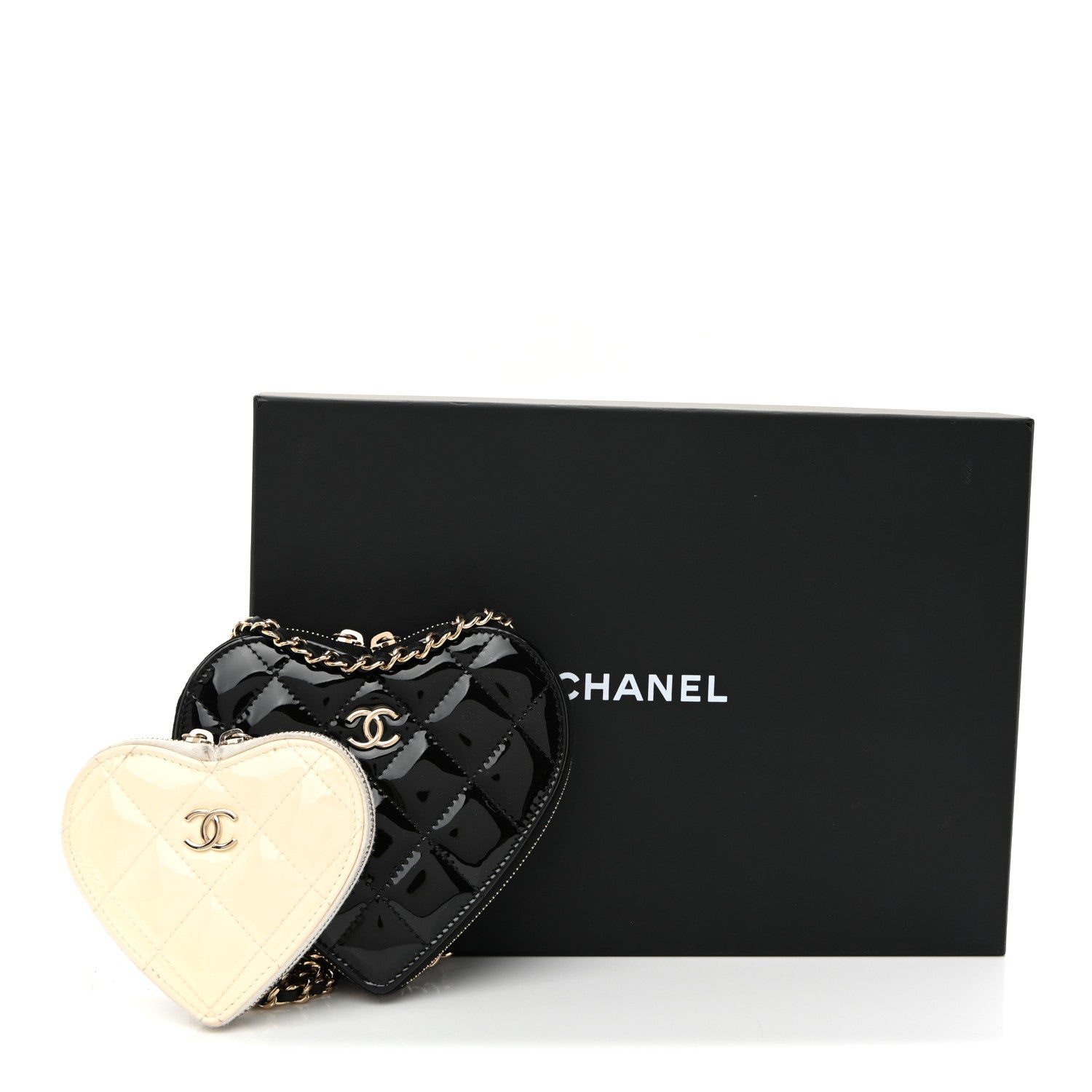 Patent Calfskin Resin Quilted CC Heart Clutch With Chain Black