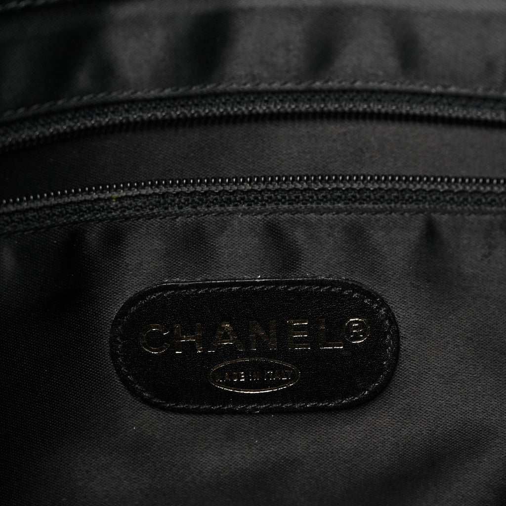 Caviar Large CC Shoulder Bag Black
