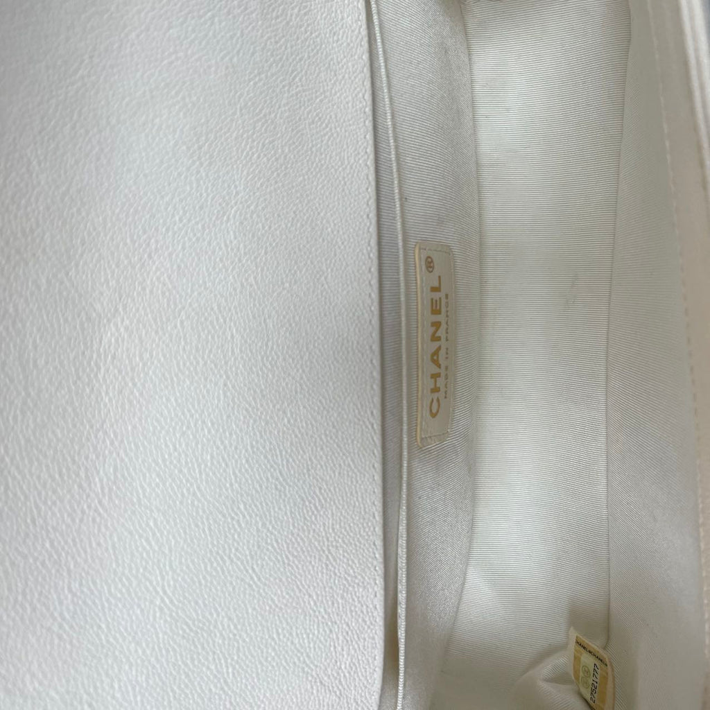 Chanel Medium Le Boy Bag Caviar White 2019