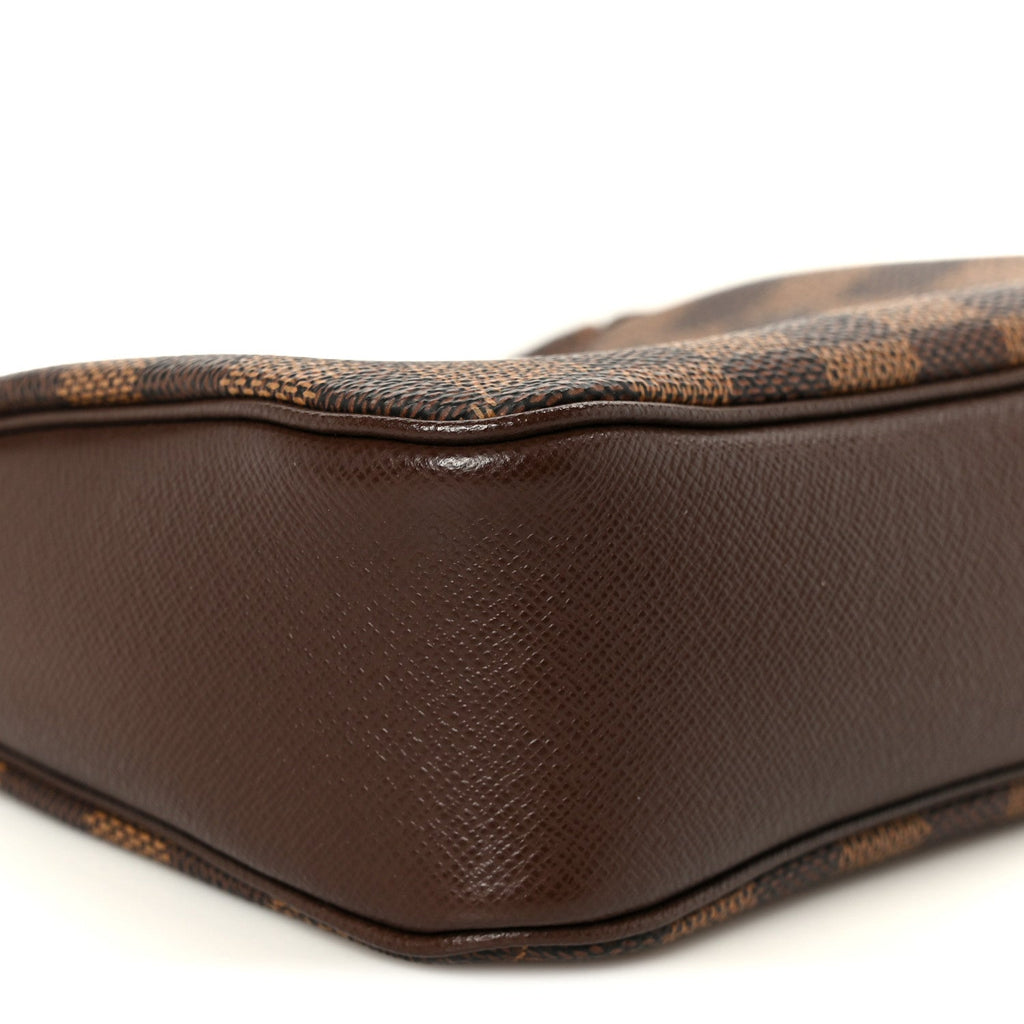 Damier Ebene Trousse Make Up Bag Pochette