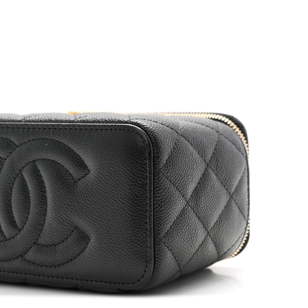 Caviar Quilted Sweetheart Vanity Case Black