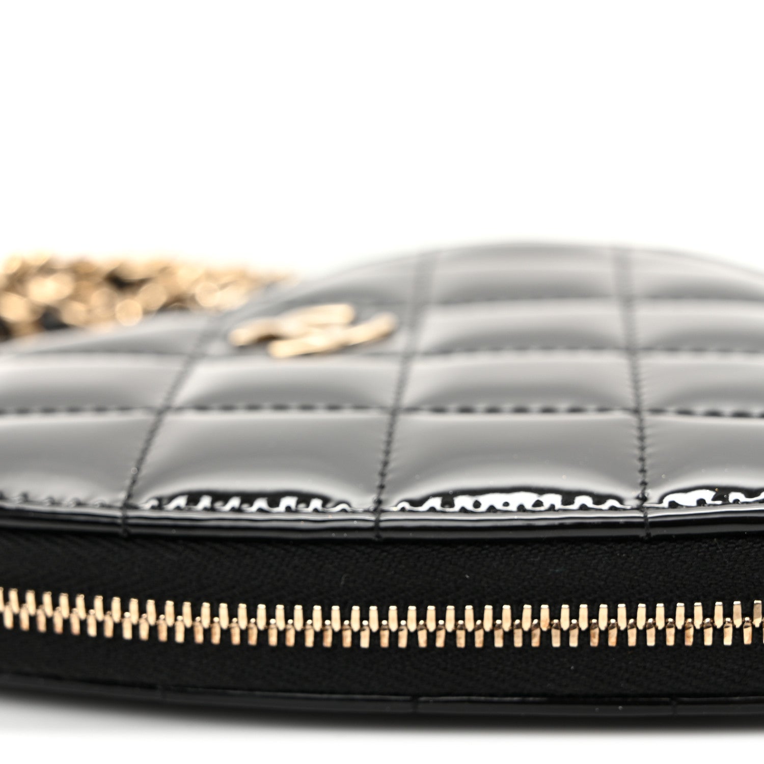 Patent Calfskin Resin Quilted CC Heart Clutch With Chain Black