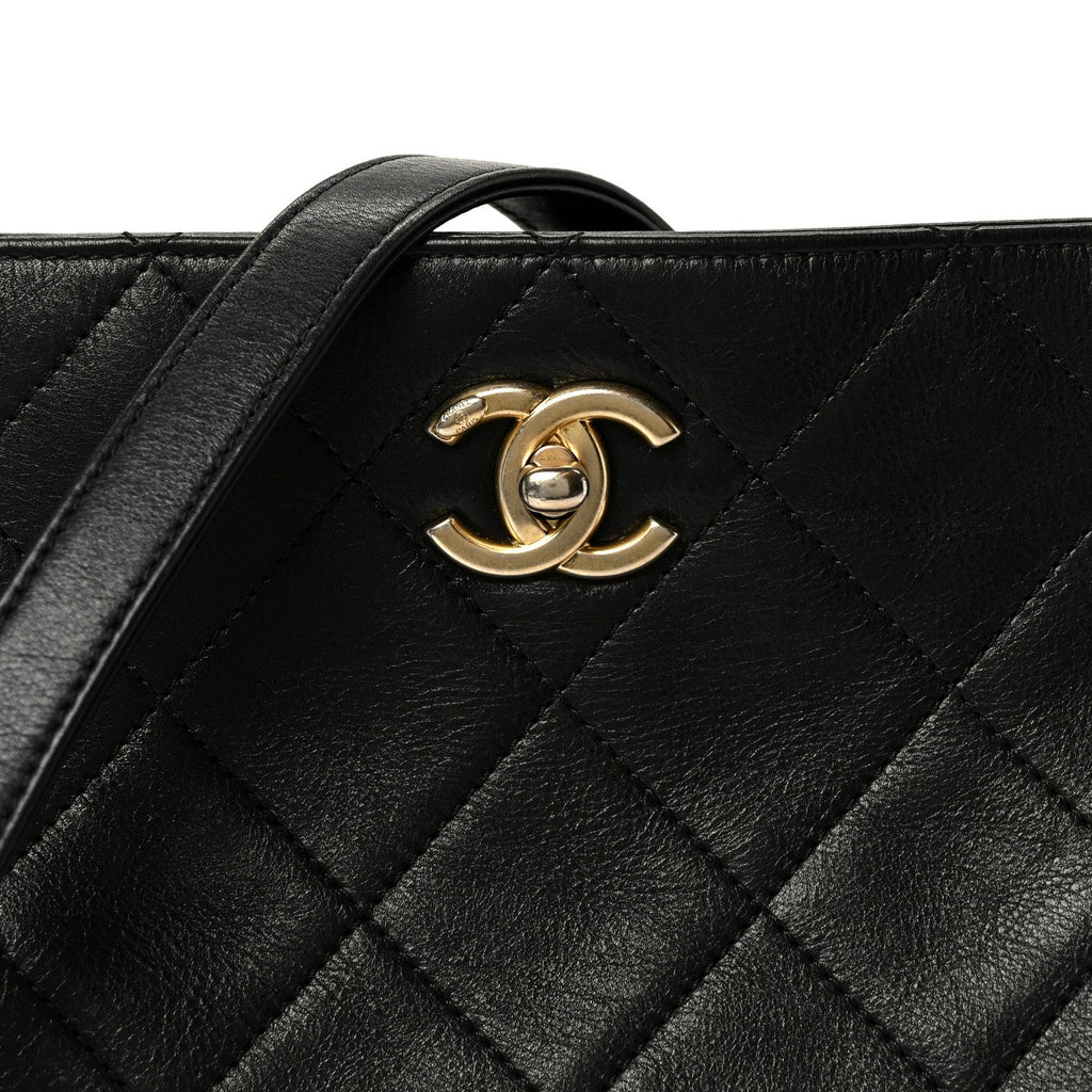 Lambskin Quilted Multi Chain Hobo Black