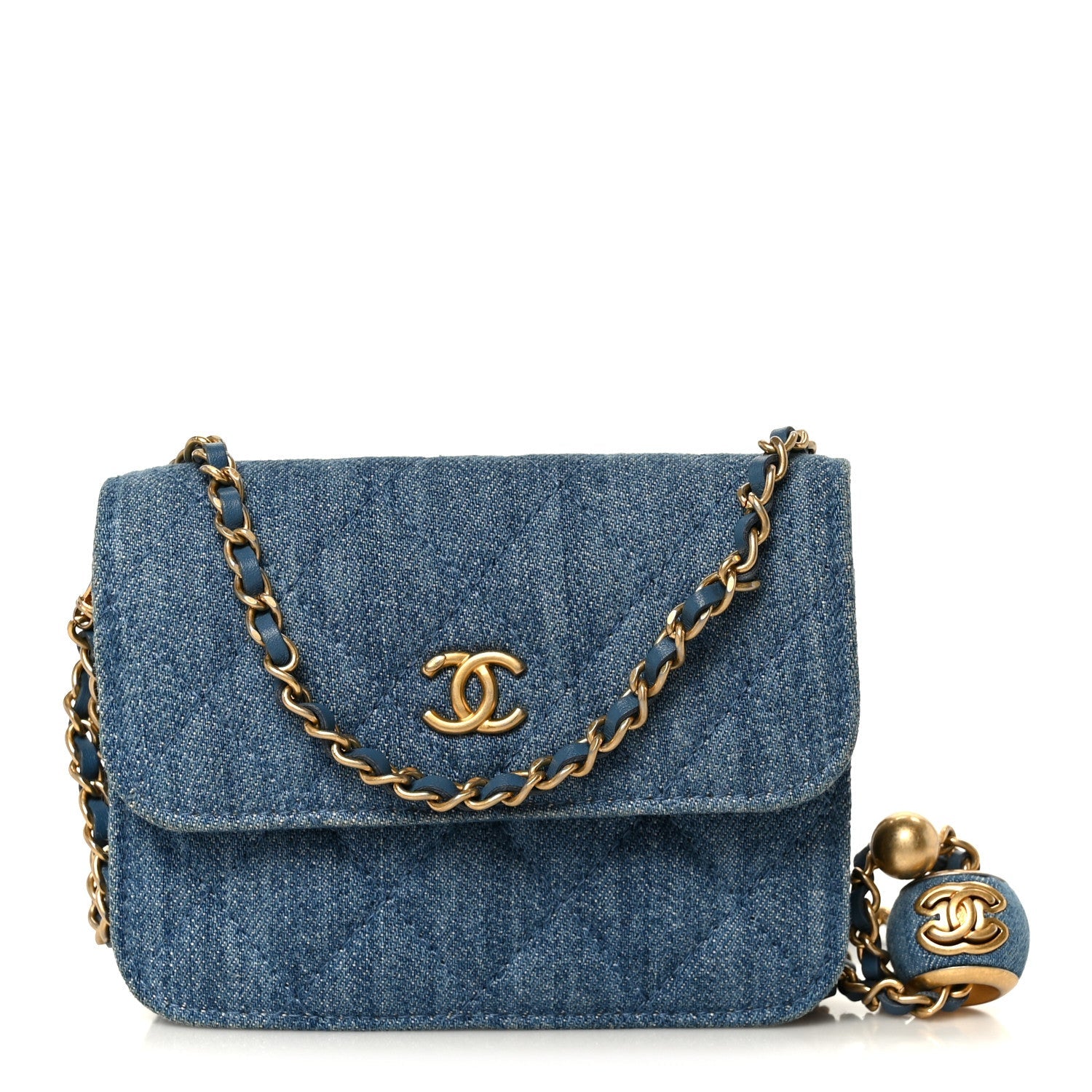 Denim Quilted CC Pearl Crush Clutch With Chain Blue