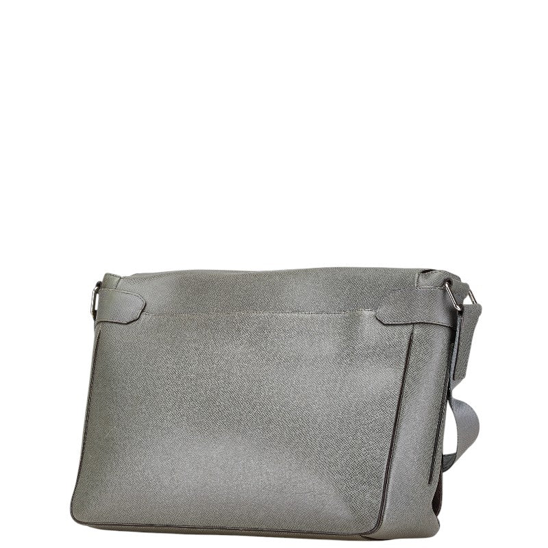 Louis Vuitton Roman GM Taiga shoulder bag