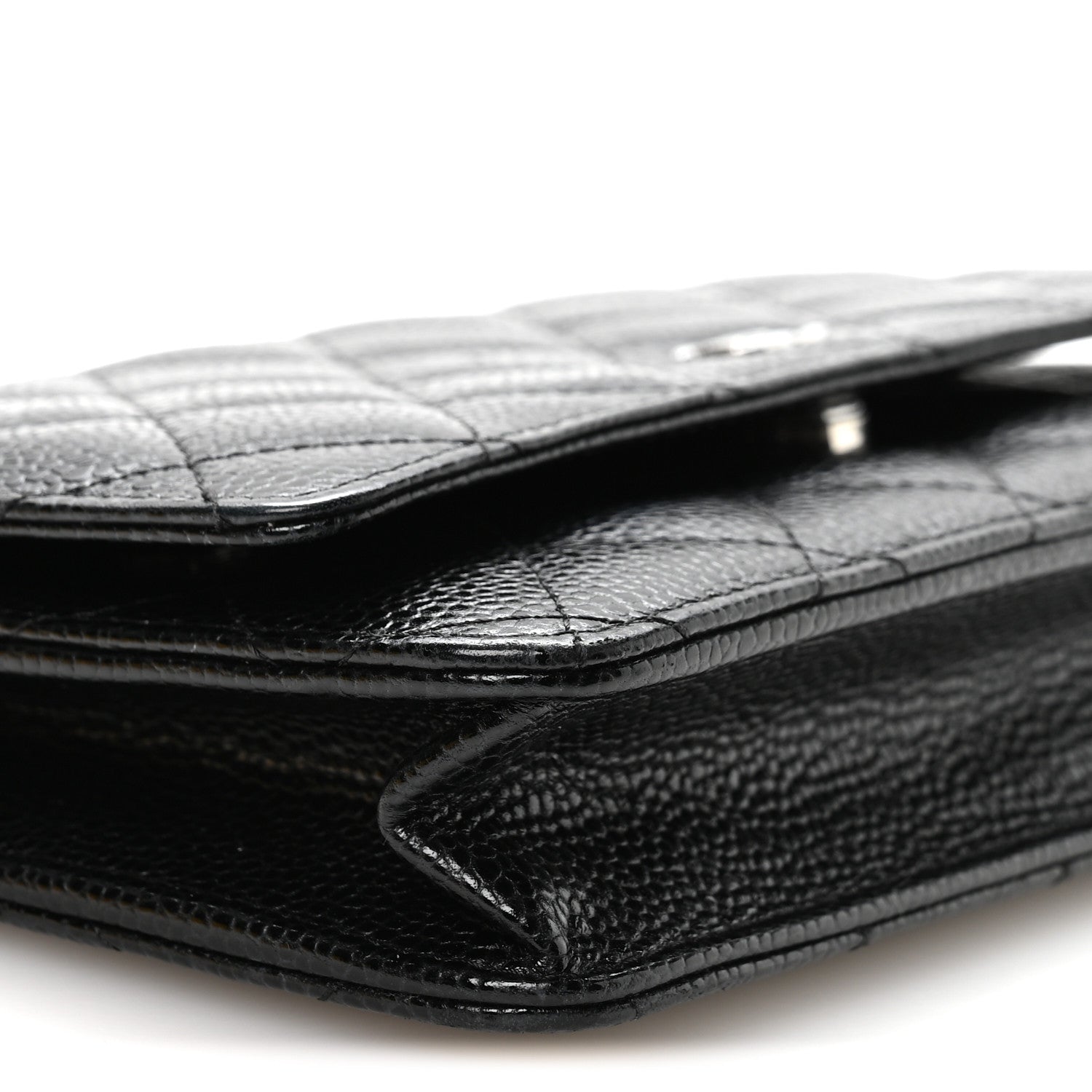 Caviar Quilted Wallet on Chain WOC Black