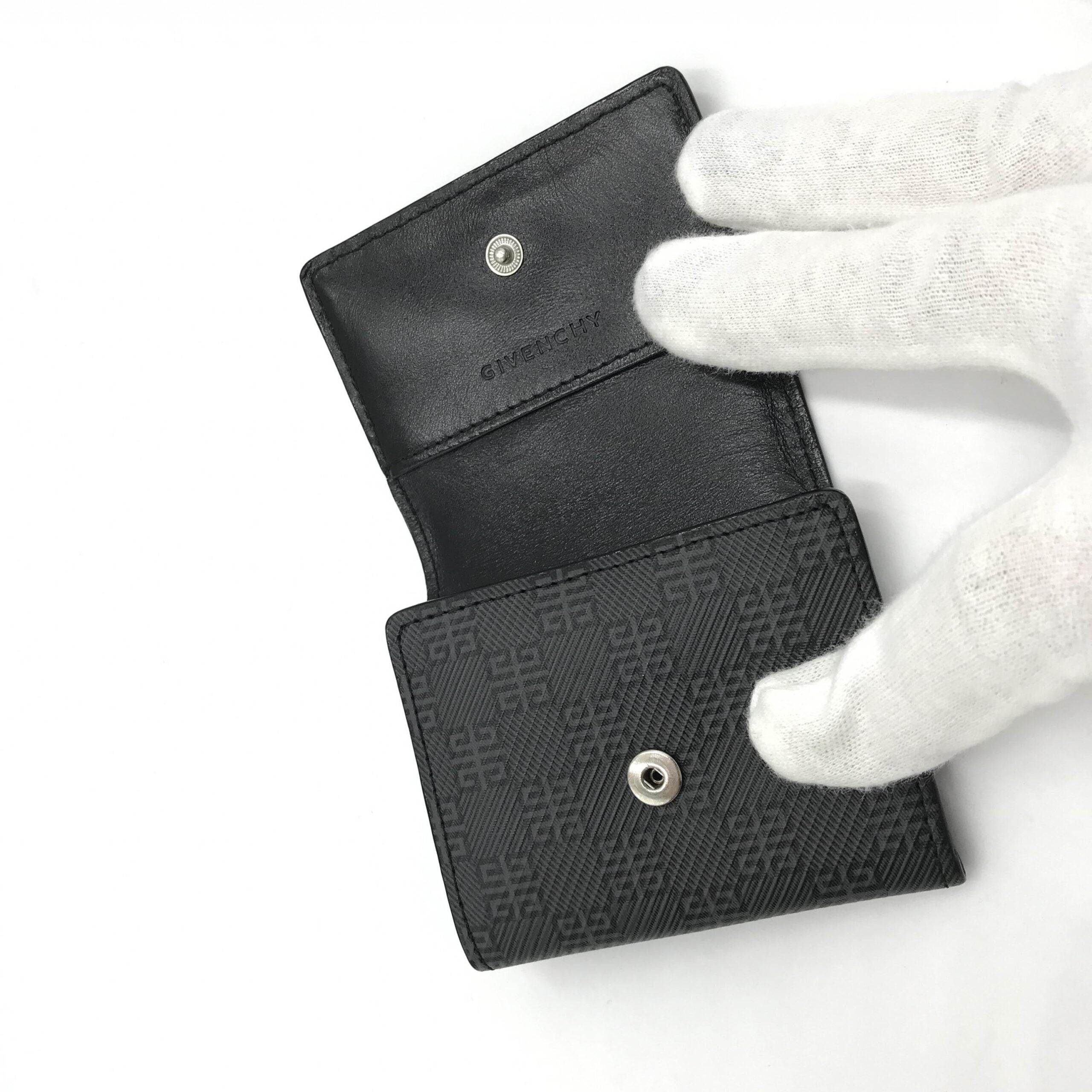 Givenchy Trifold Compact Women's Wallet ( )