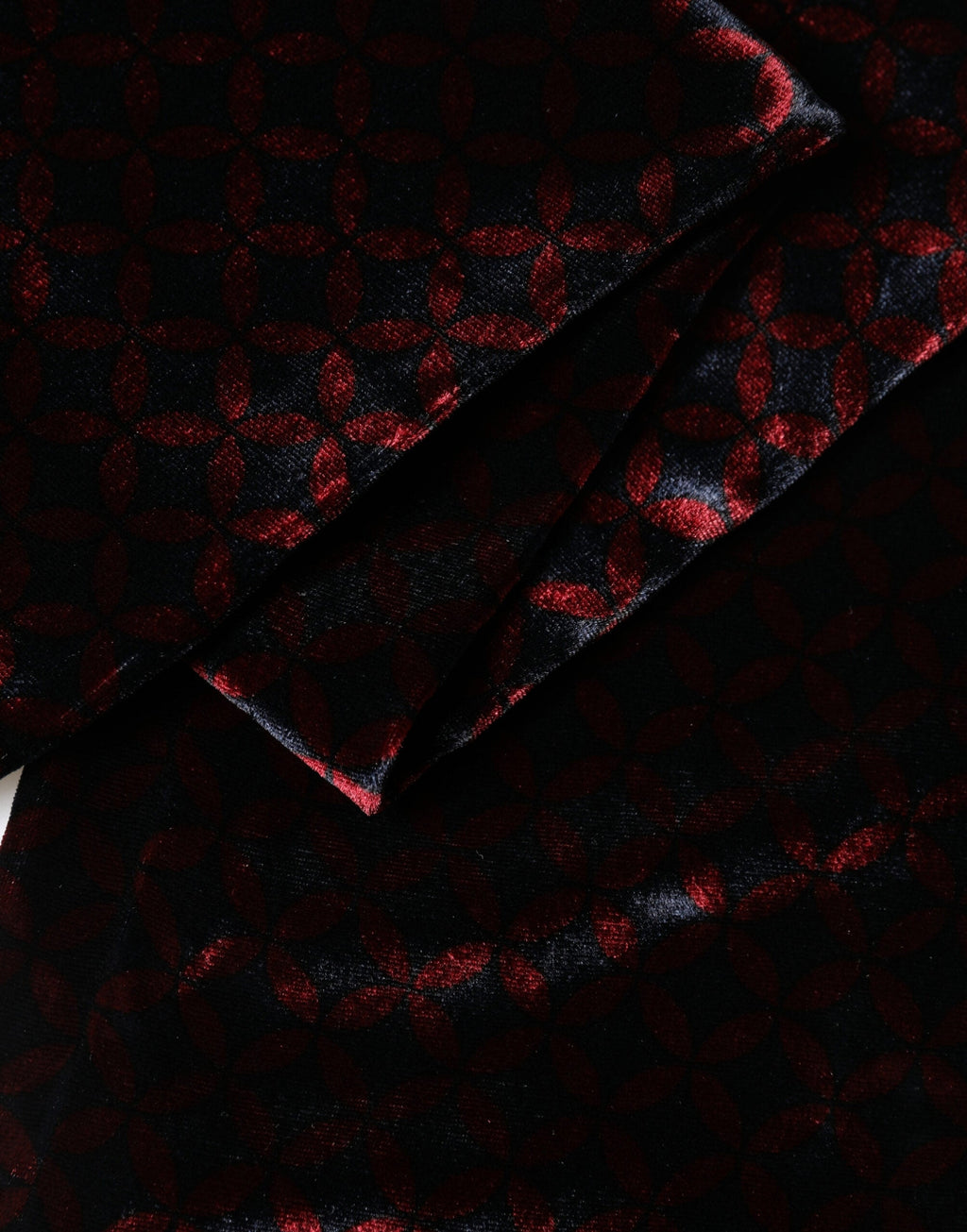 Dolce & Gabbana Black Red Rayon Geometric Pattern Fringe 140cm X 16cm  Men's Scarf