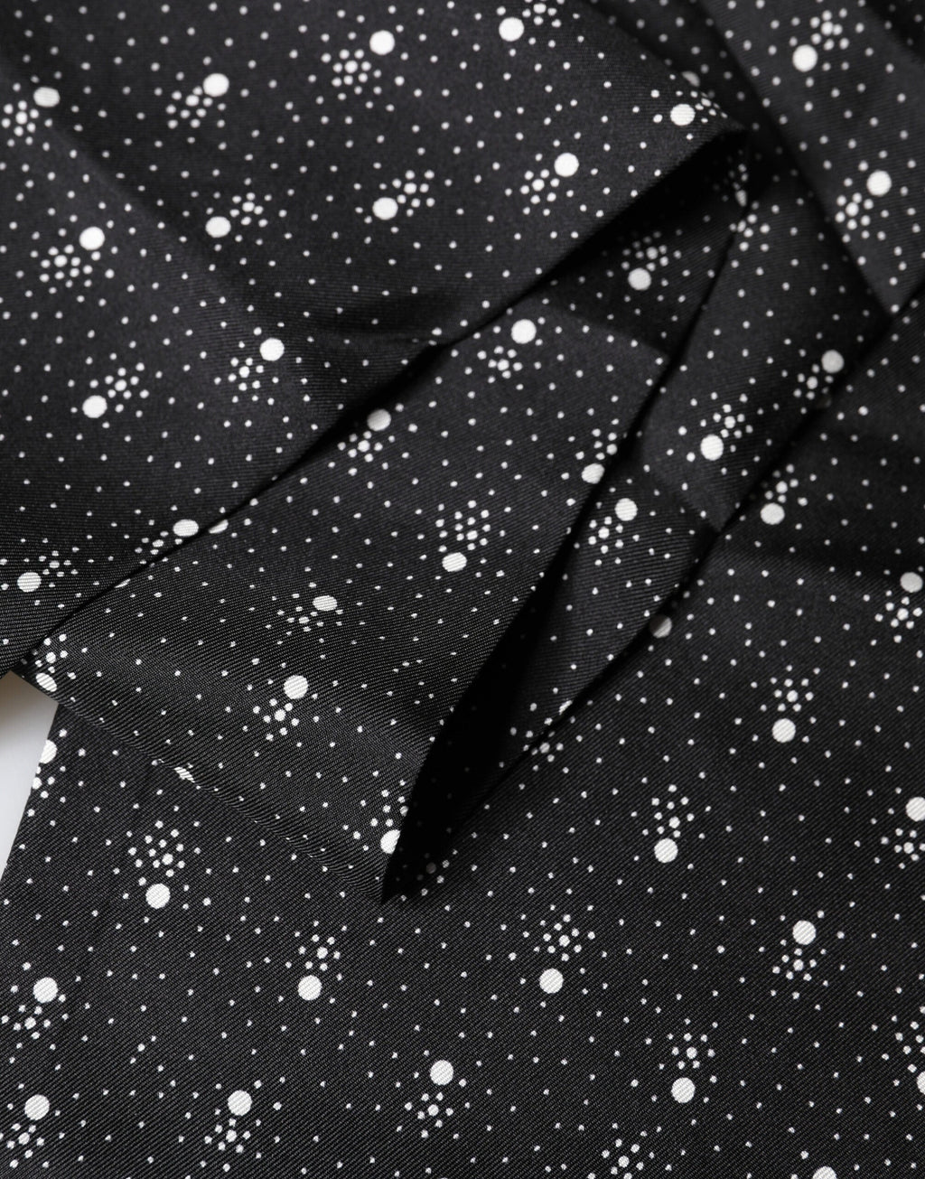 Dolce & Gabbana Black White Silk Dotted Print Foulard 140cm X 15cm Men's Scarf