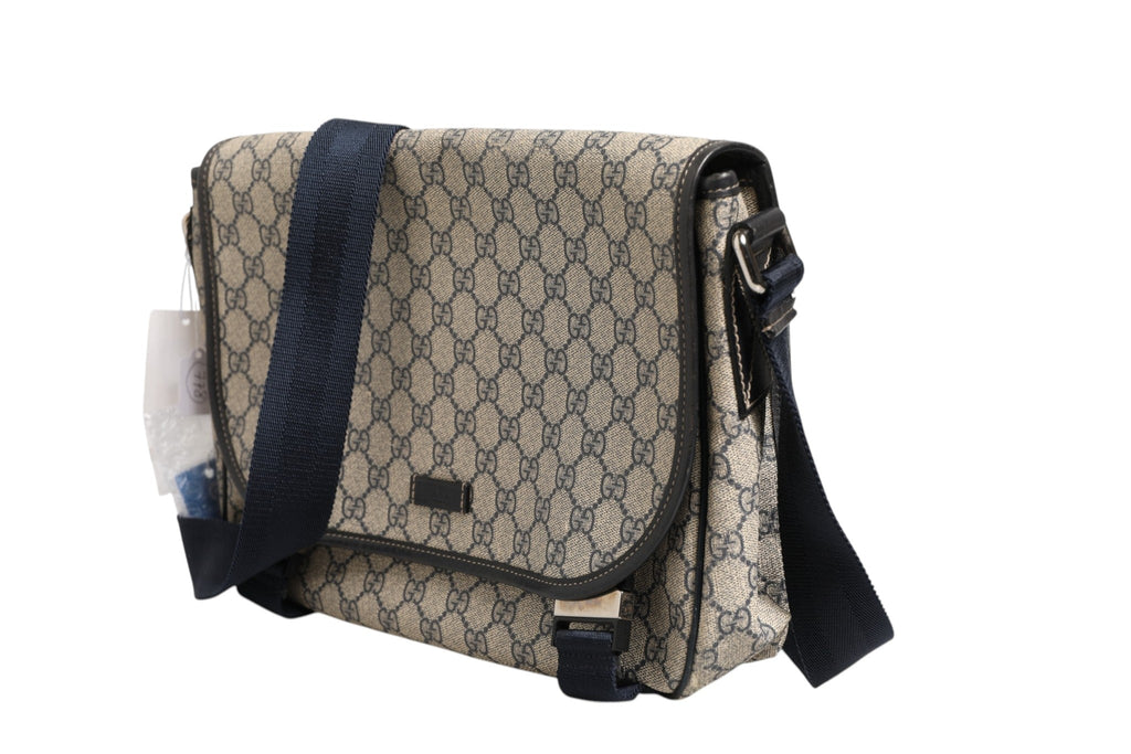 Gucci Gucci GG Supreme Messenger Women's Bag ( )