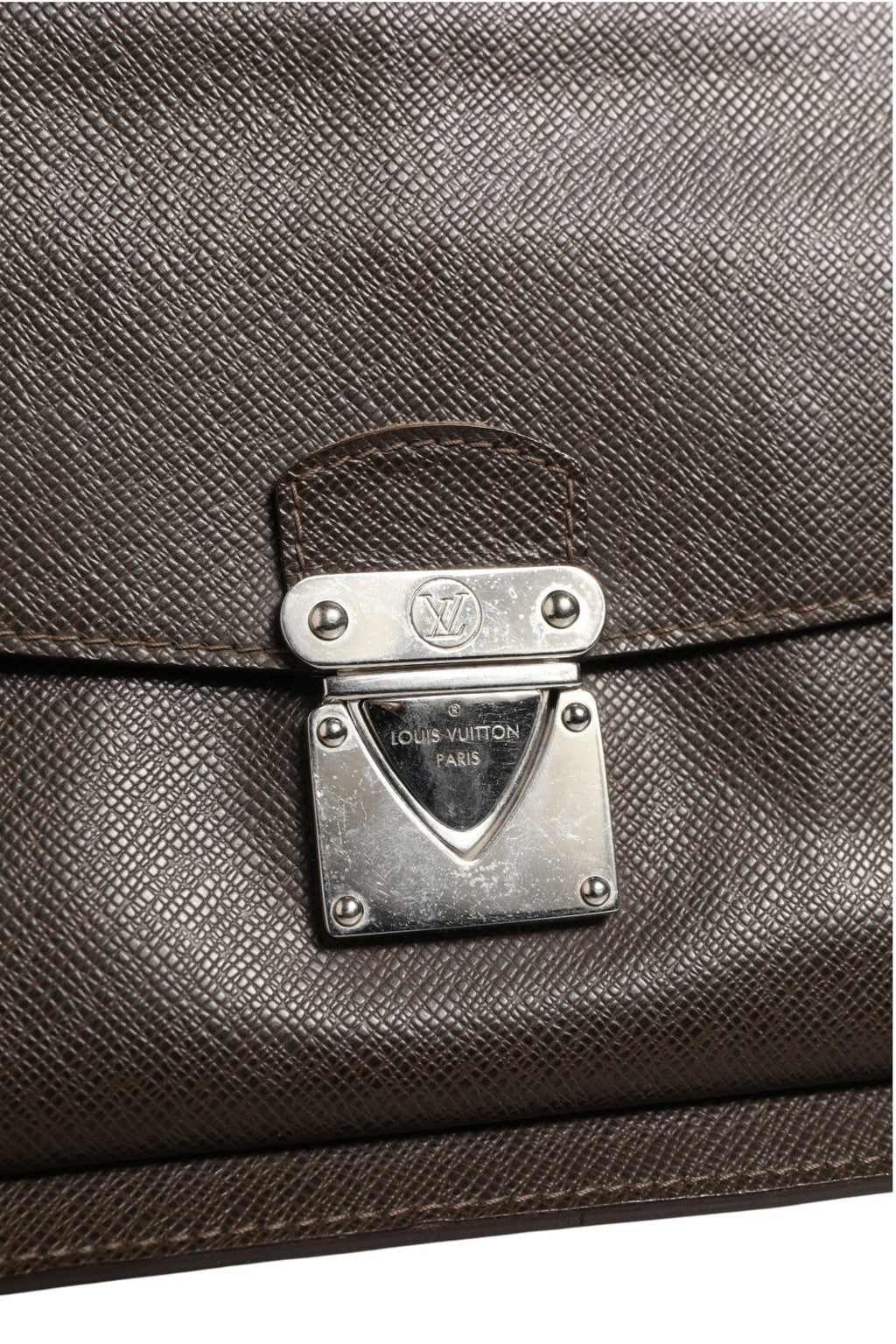 Louis Vuitton Belaia Clutch Taiga Women's Leather ( )