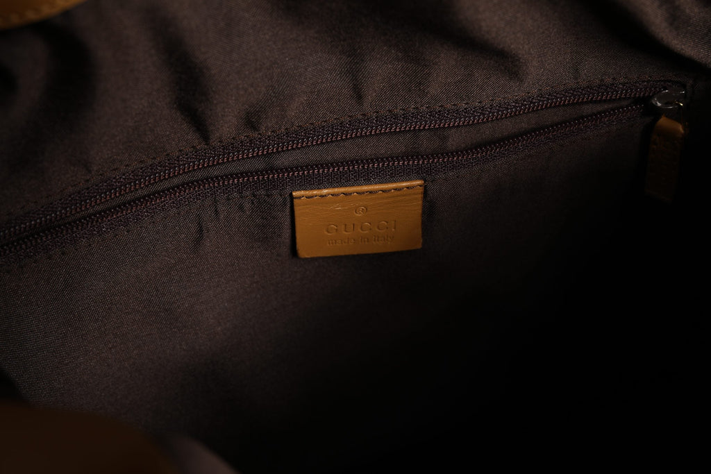 Gucci Diana Small Shoulder Bag in GG Women's Canvas ( )